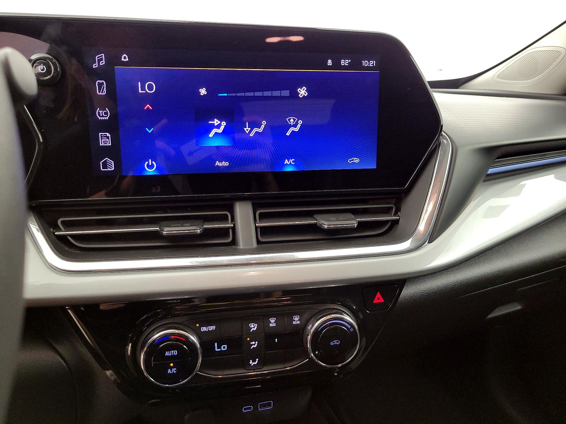 Thumbnail: 2025 Chevrolet Trax - 16