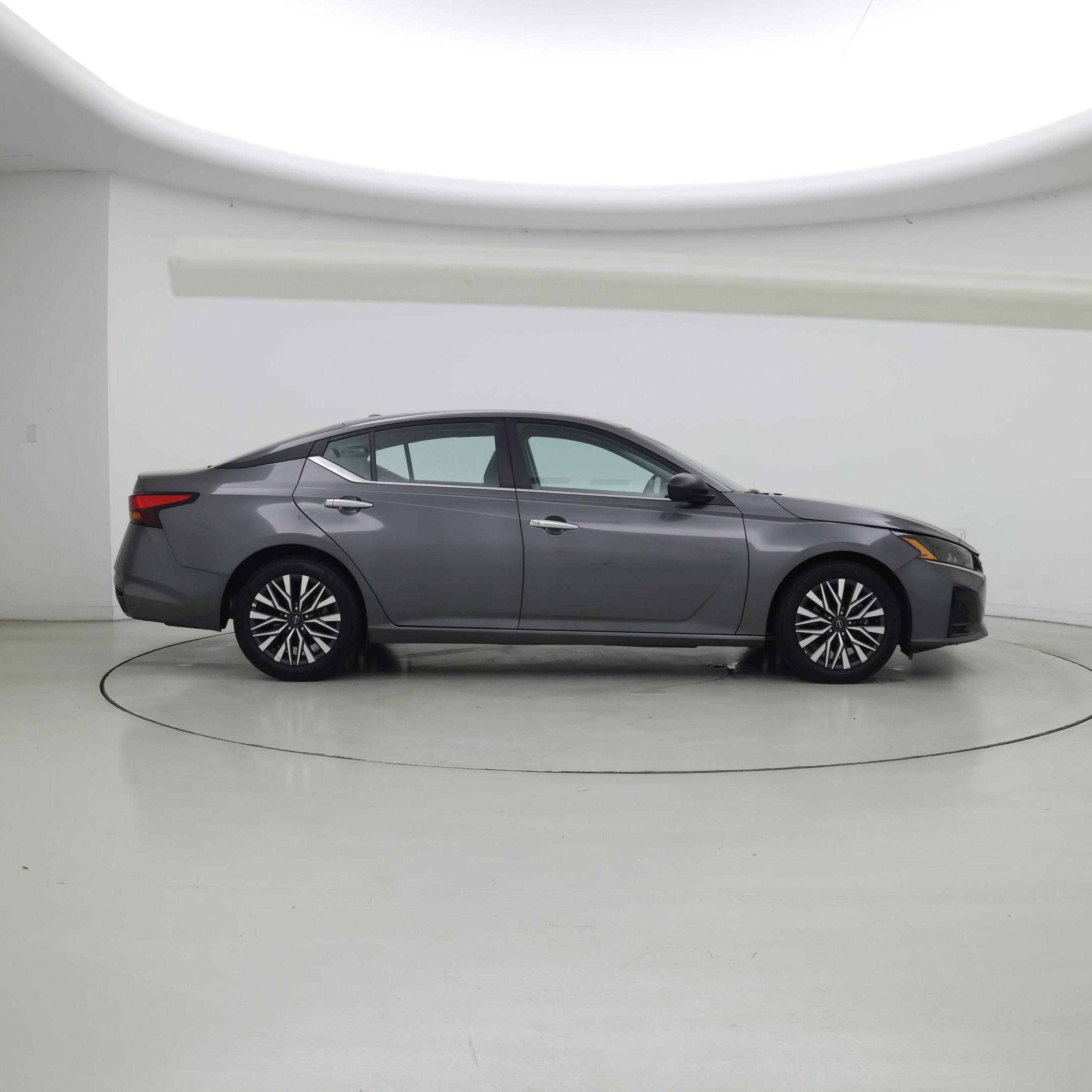 Thumbnail: 2025 Nissan Altima - 7
