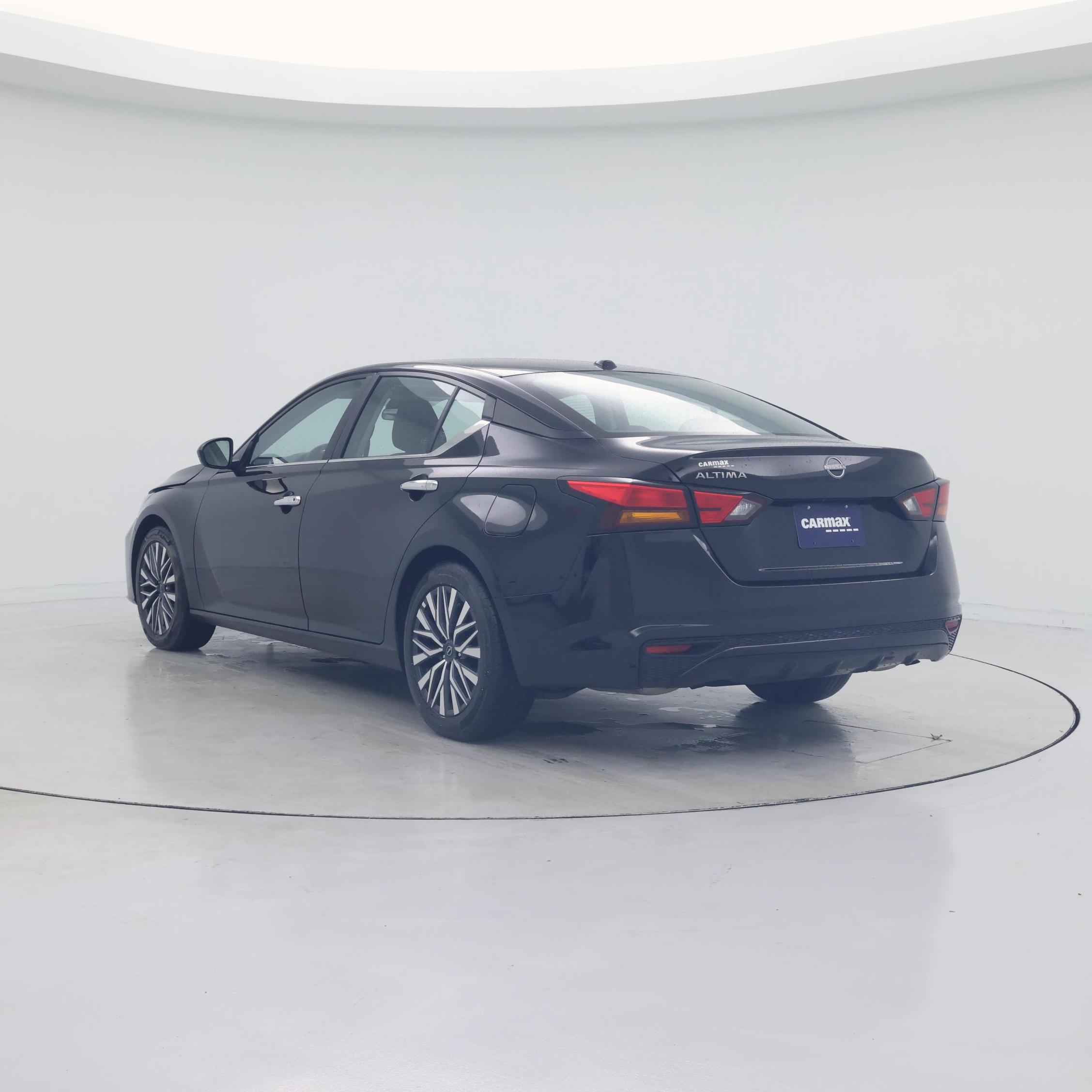 Thumbnail: 2025 Nissan Altima - 2