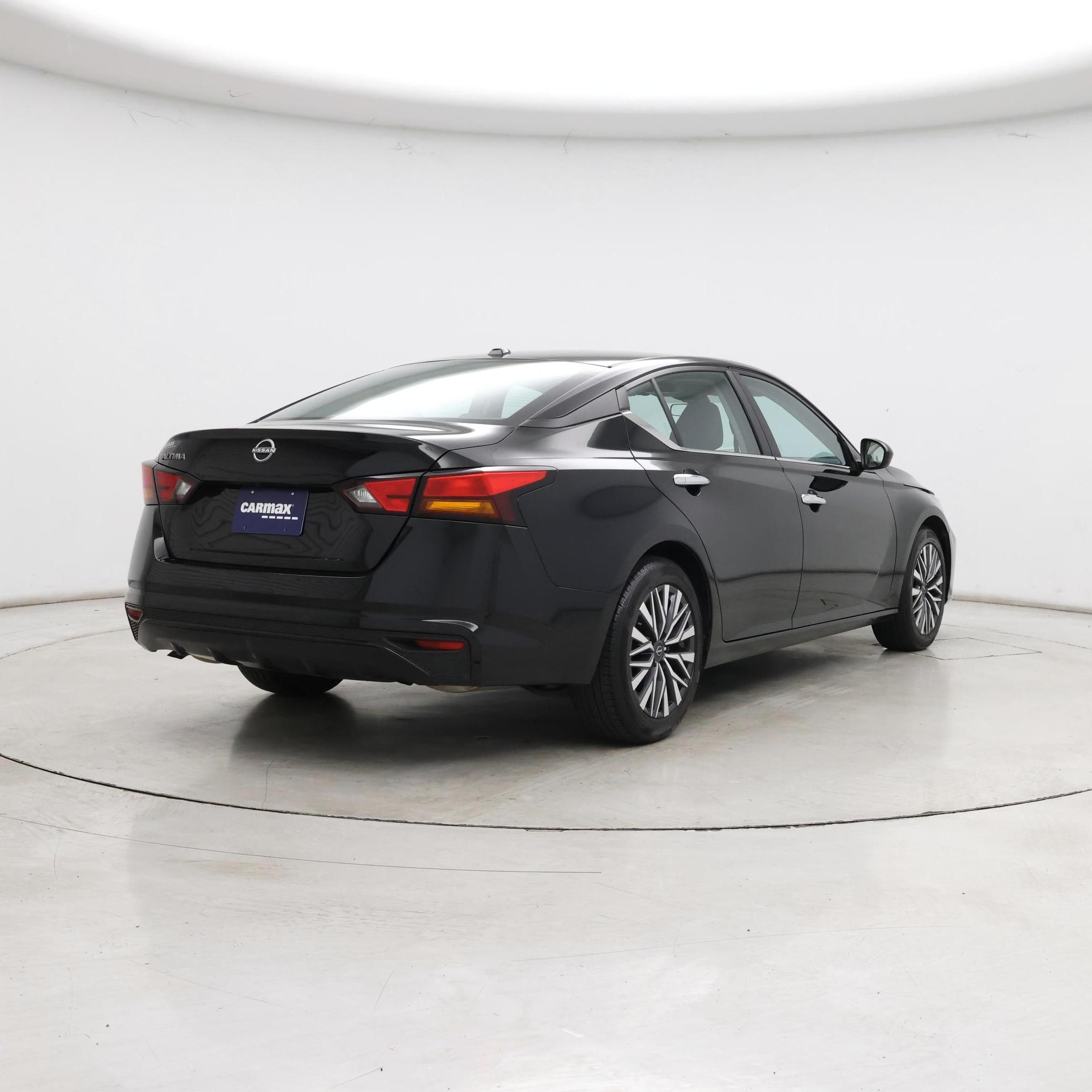 Thumbnail: 2025 Nissan Altima - 8