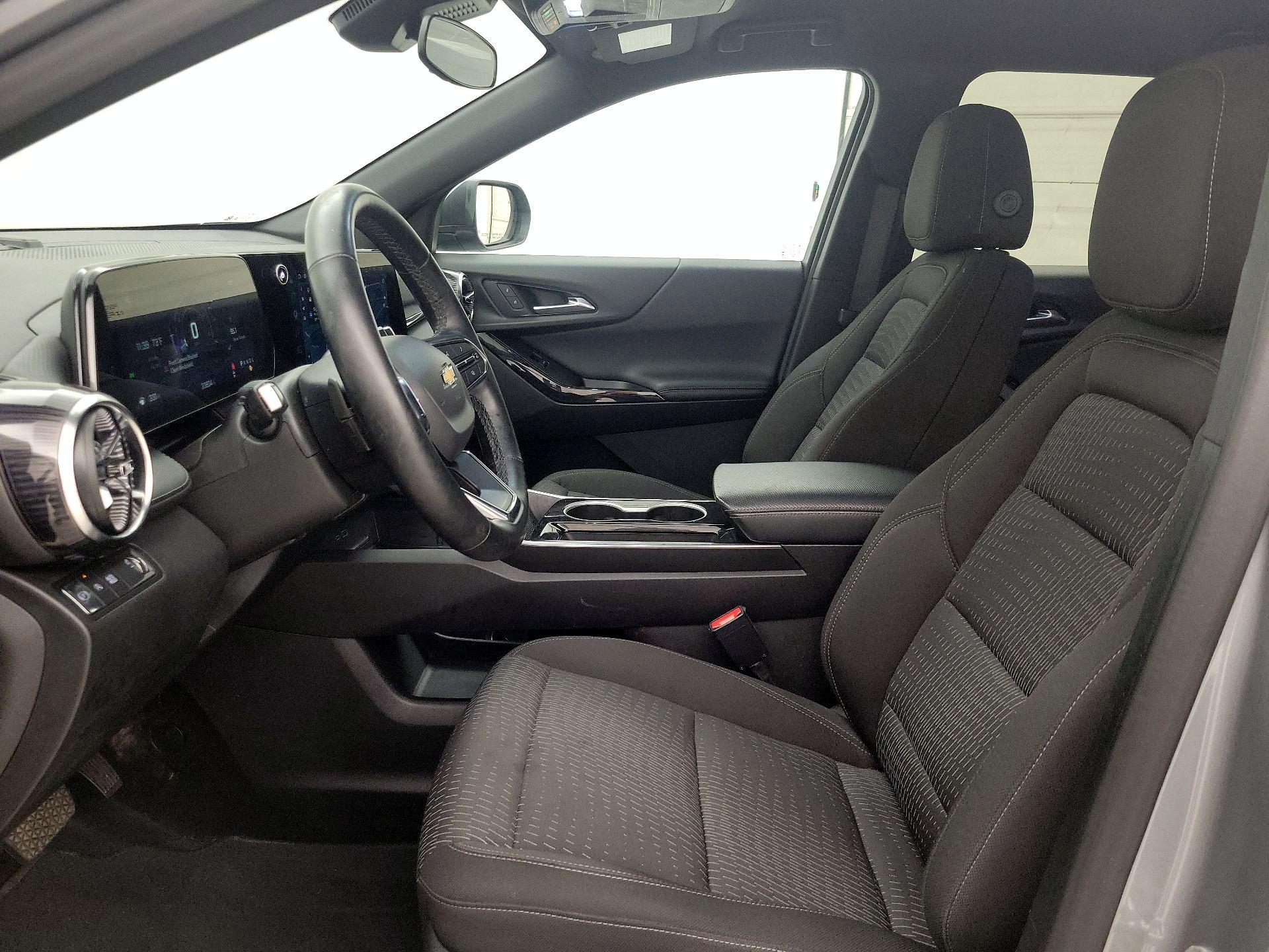 Thumbnail: 2025 Chevrolet Equinox - 11