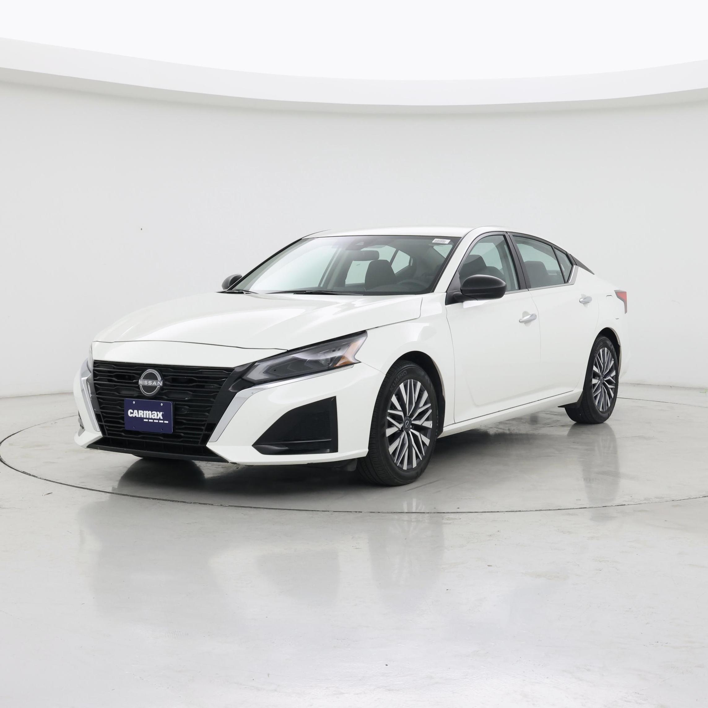 Thumbnail: 2025 Nissan Altima - 4