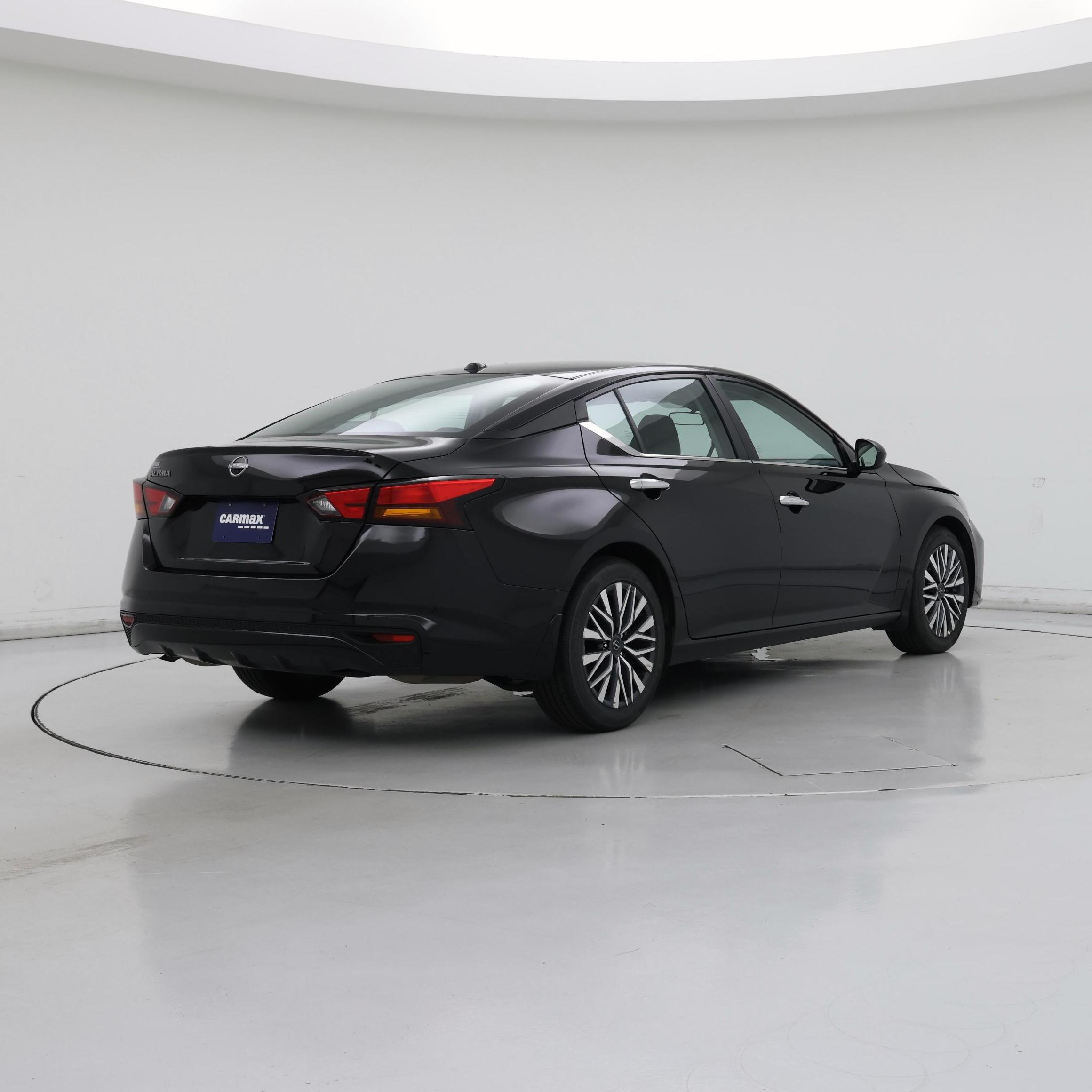 Thumbnail: 2025 Nissan Altima - 8