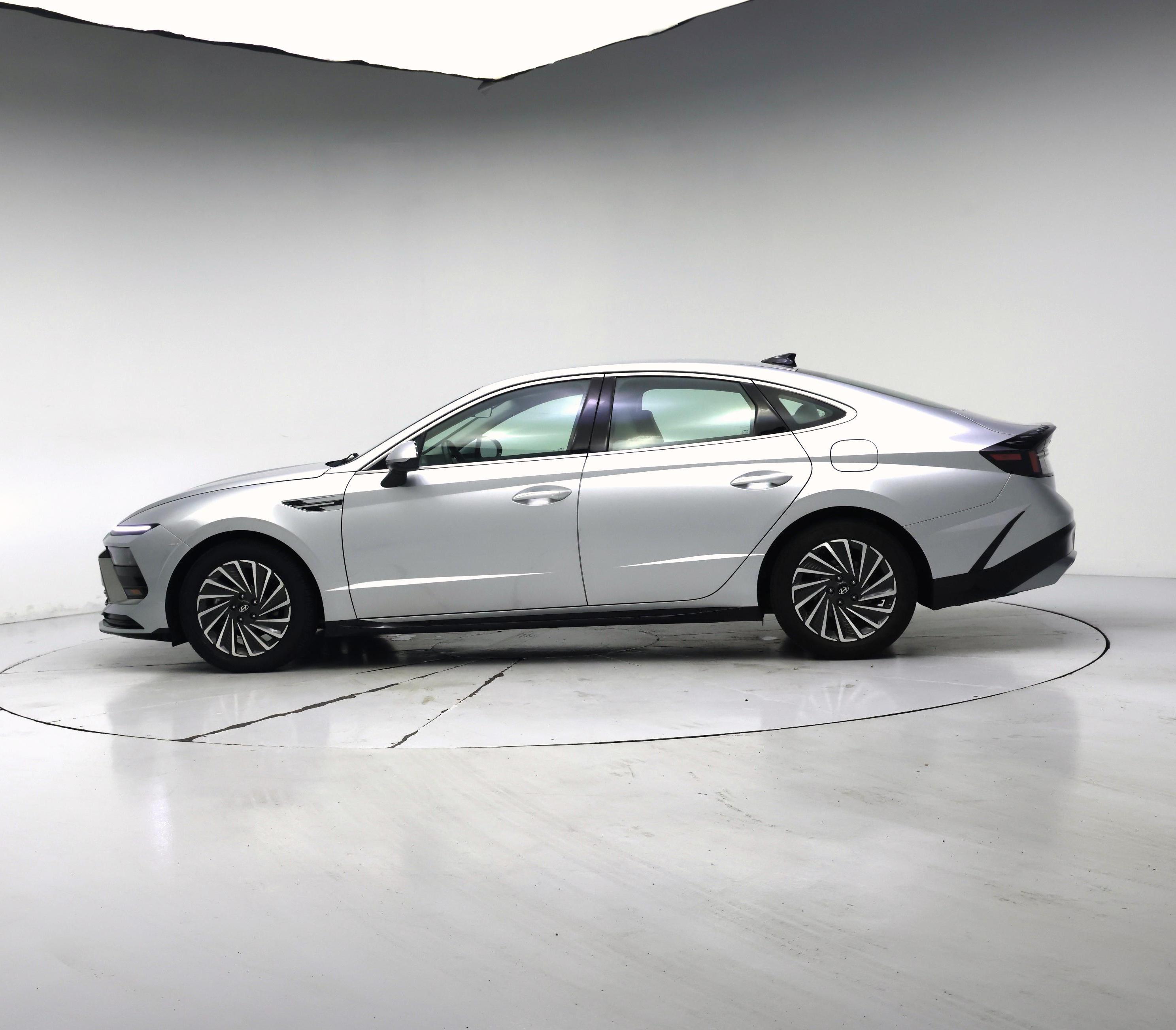 Thumbnail: 2025 Hyundai Sonata - 3