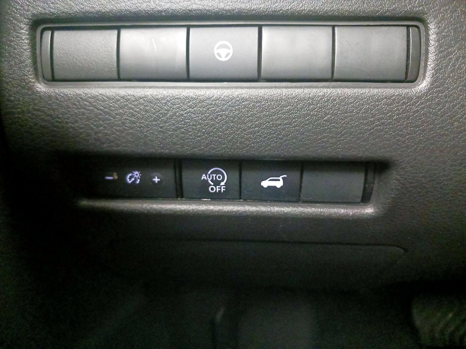2025 Nissan Rogue SV - Photo 14