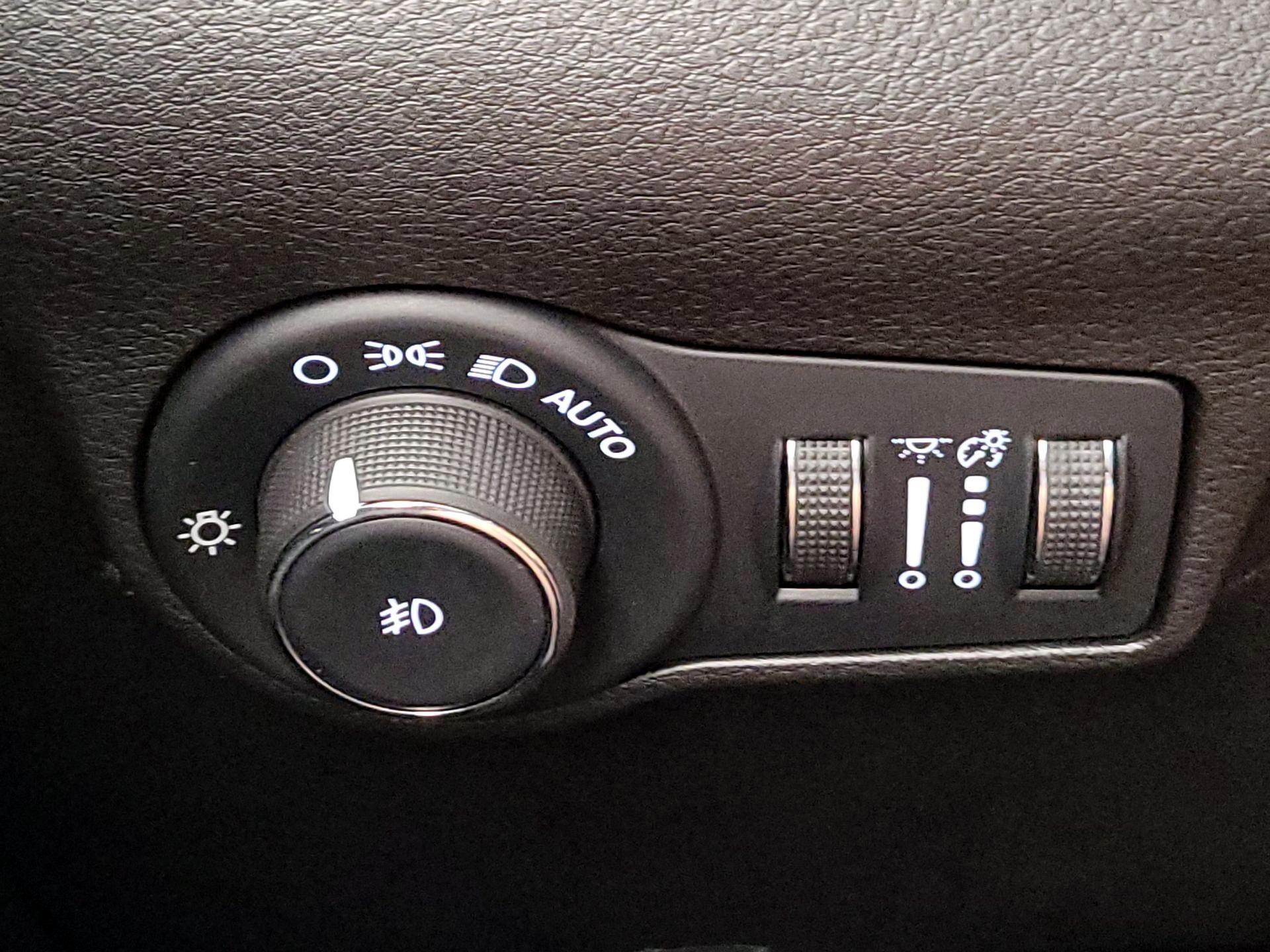 Thumbnail: 2025 Jeep Compass - 13