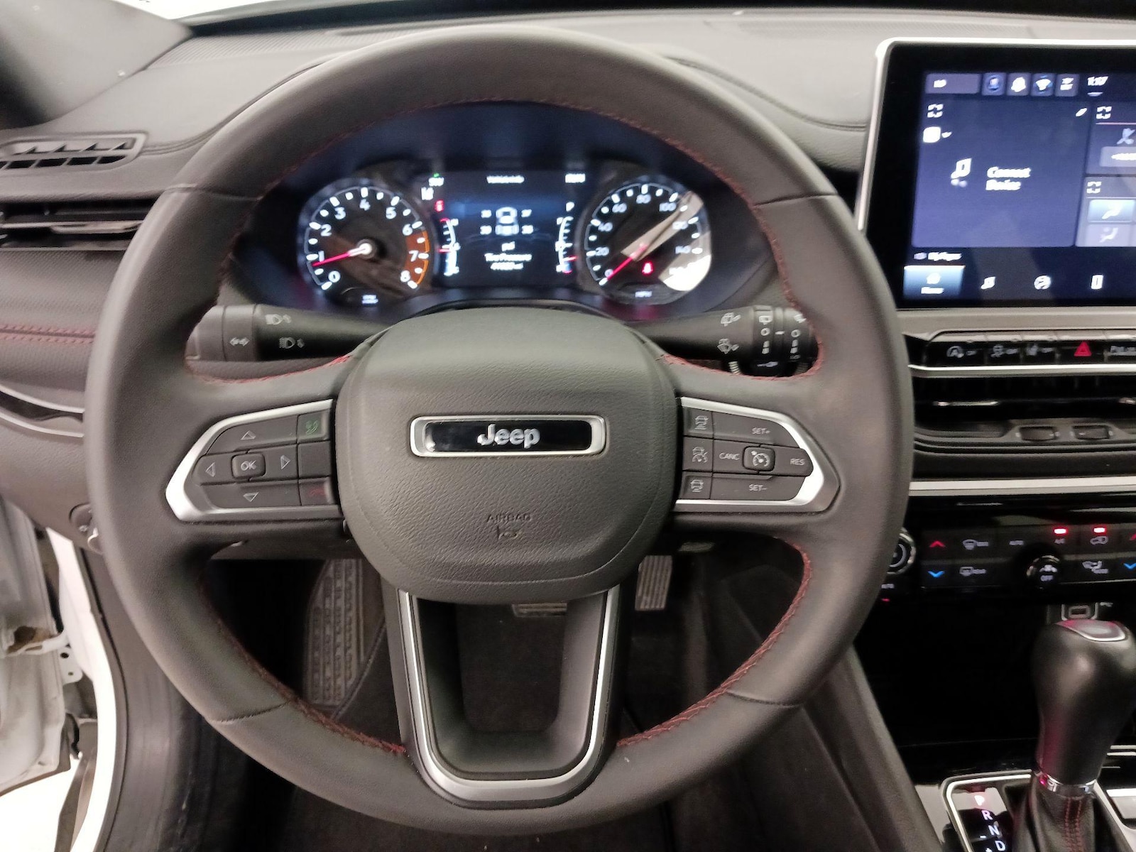 2025 Jeep Compass Trailhawk - Photo 11