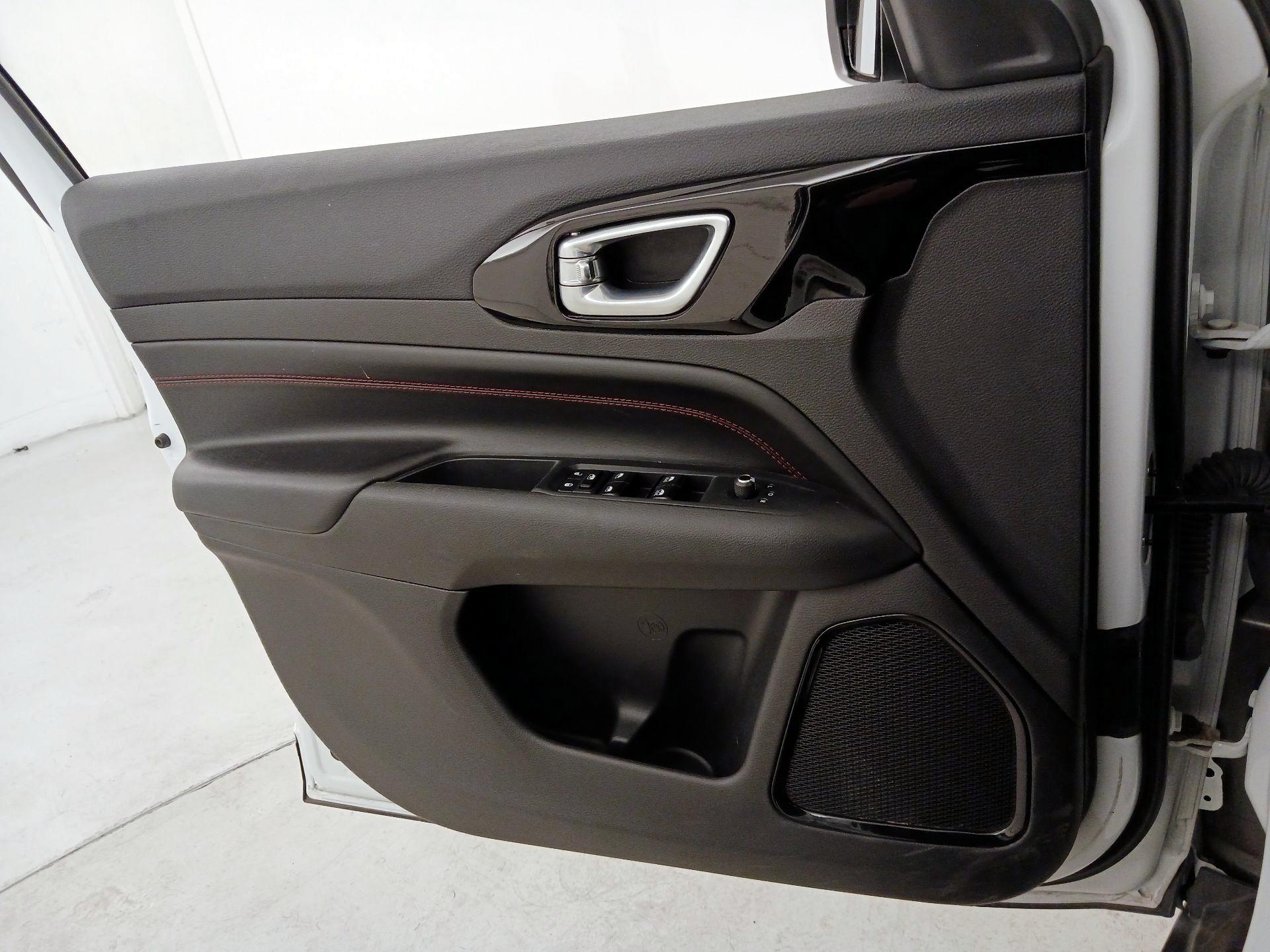 Thumbnail: 2025 Jeep Compass - 12