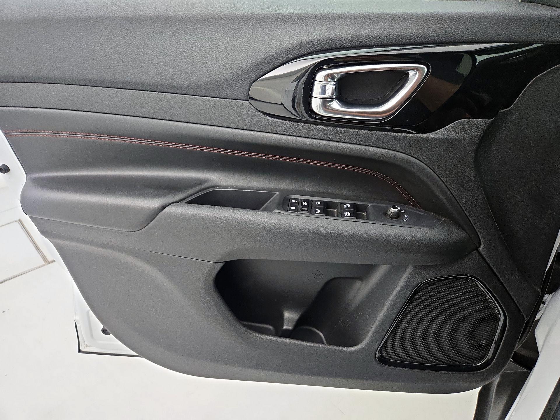 Thumbnail: 2025 Jeep Compass - 12