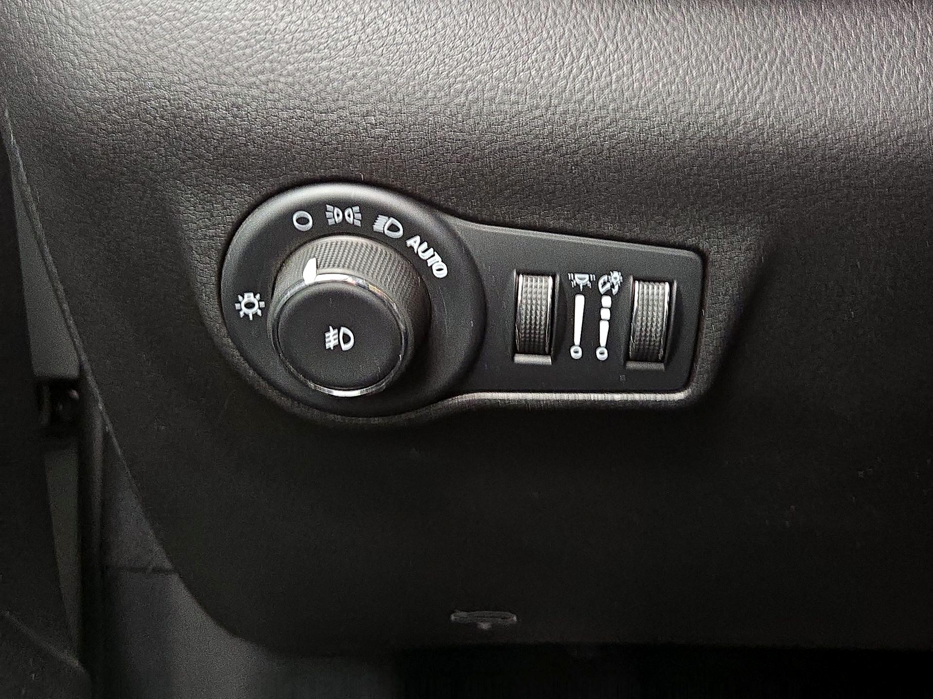 Thumbnail: 2025 Jeep Compass - 13