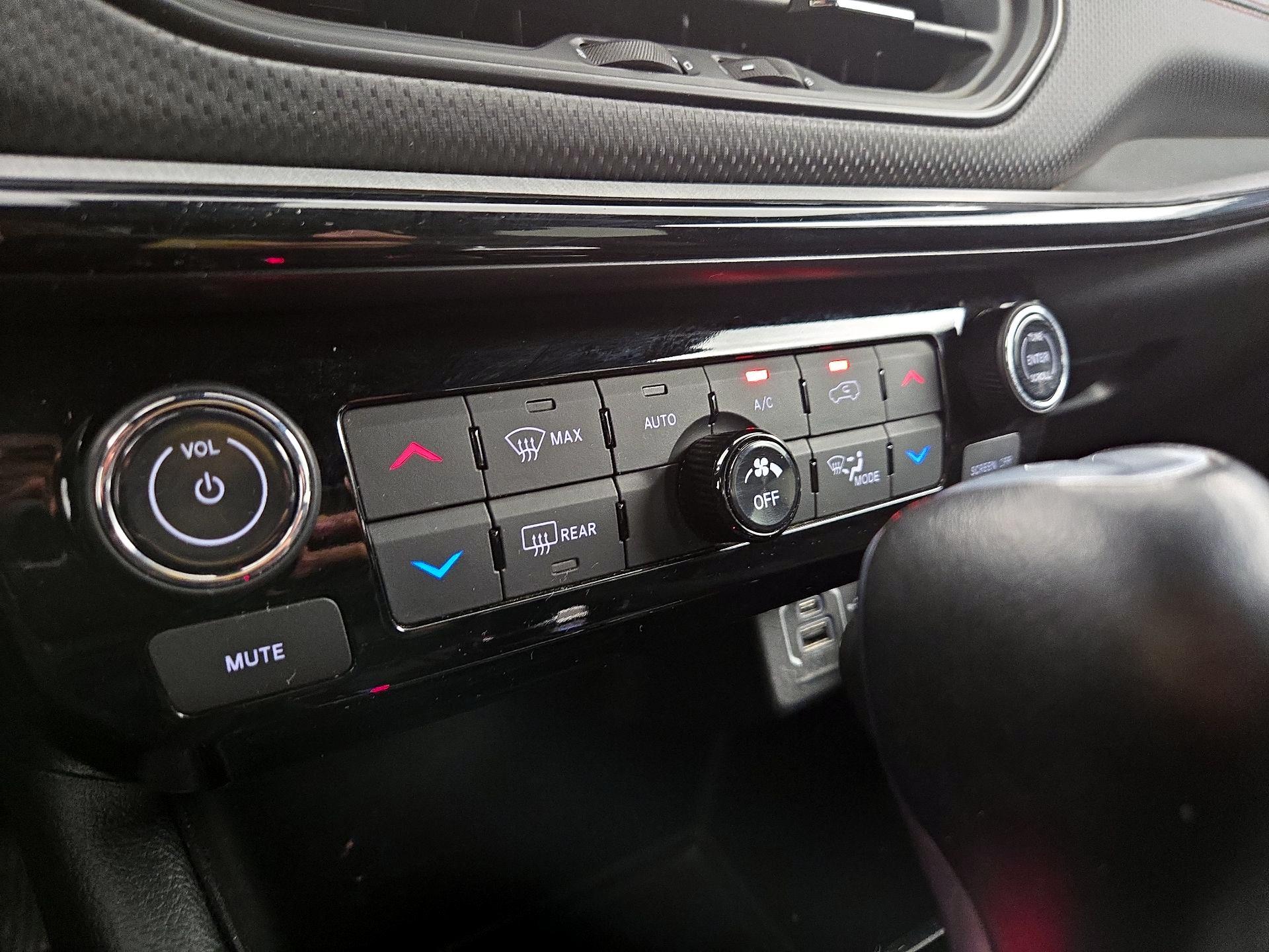 Thumbnail: 2025 Jeep Compass - 16