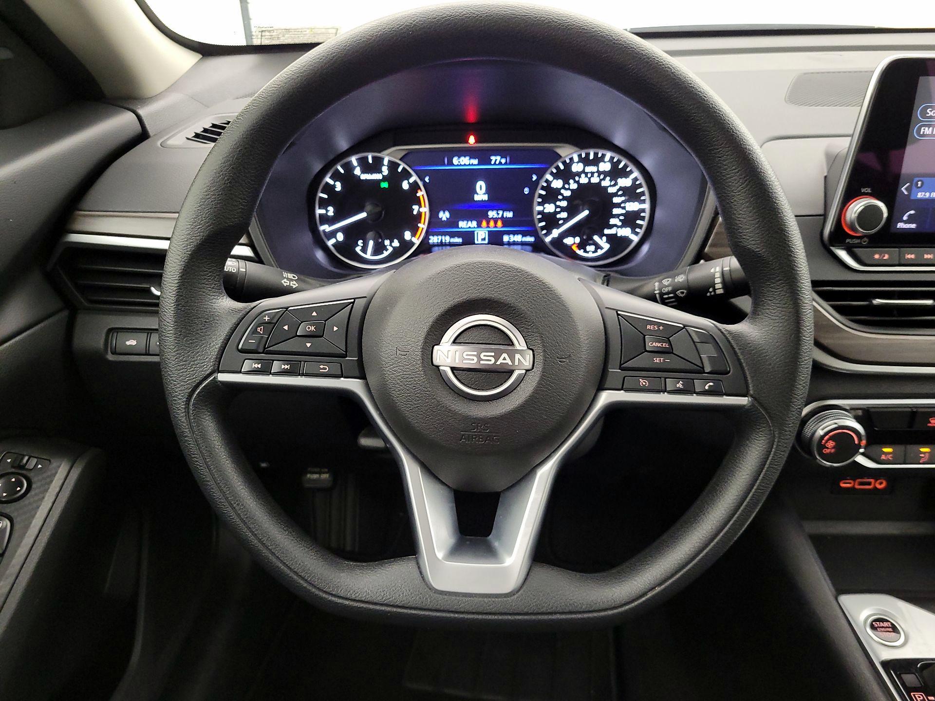 Thumbnail: 2025 Nissan Altima - 10
