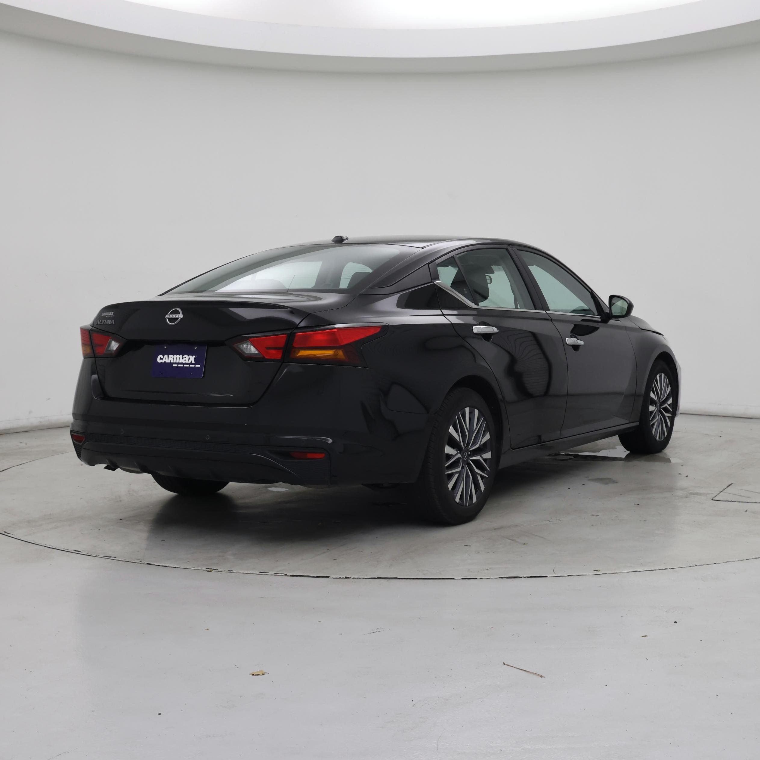 Thumbnail: 2025 Nissan Altima - 8