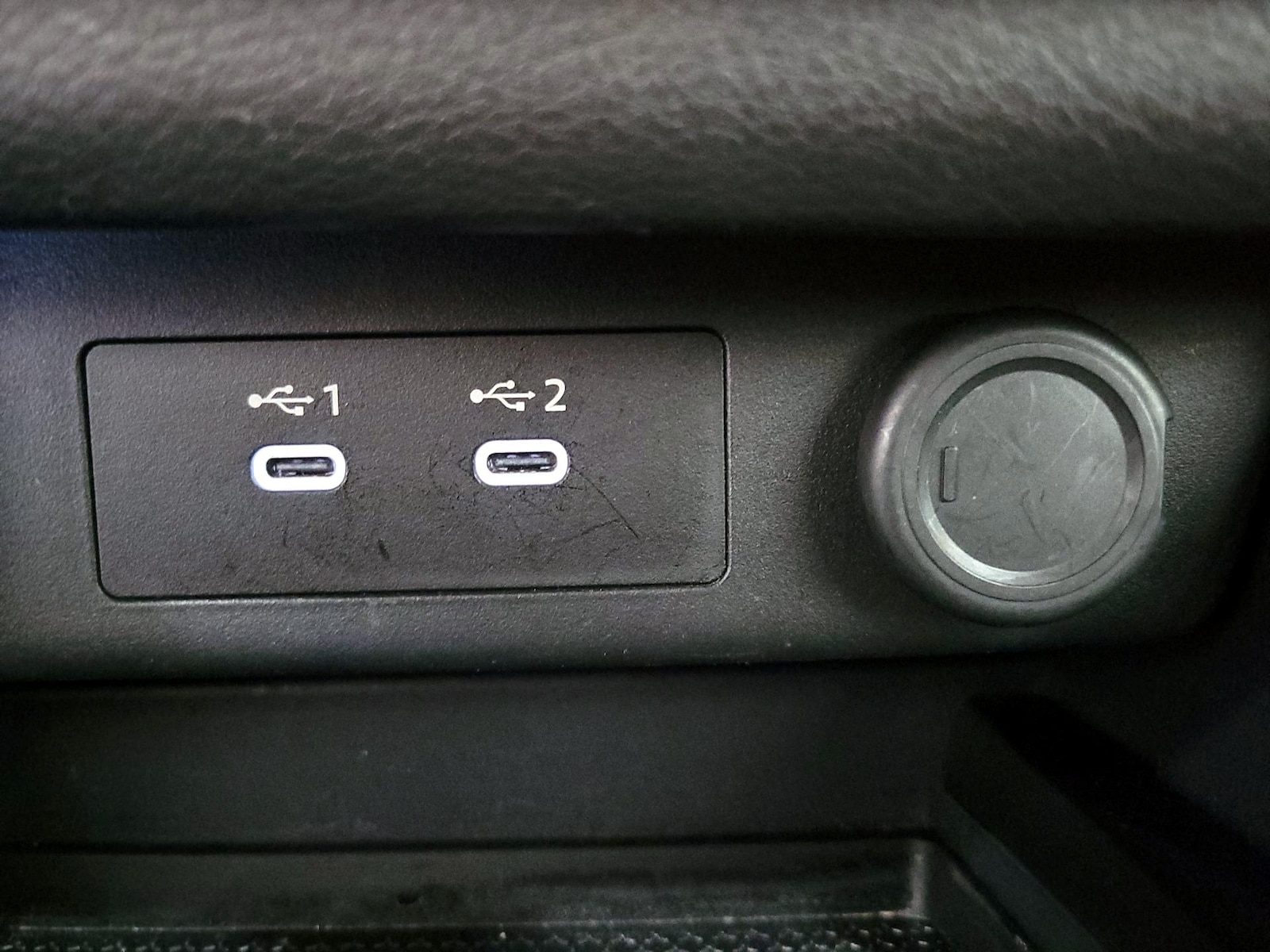2025 Nissan Rogue SV - Photo 19