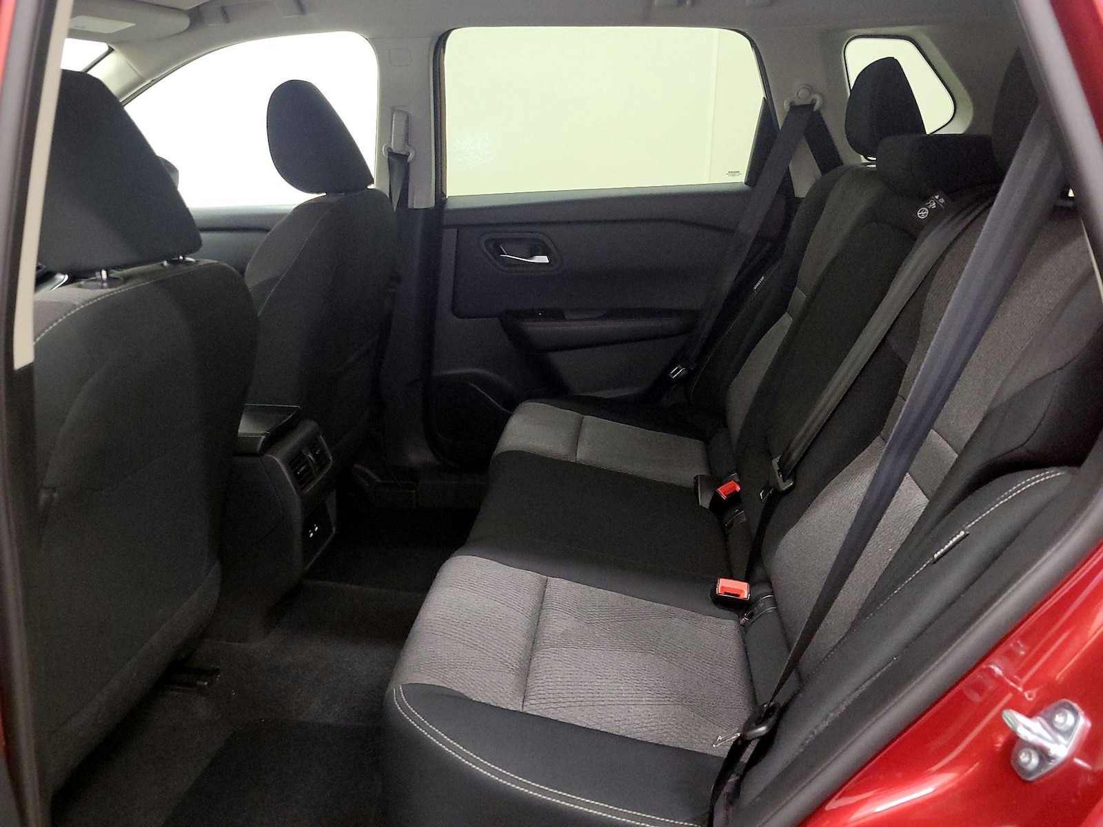 2025 Nissan Rogue SV - Photo 20