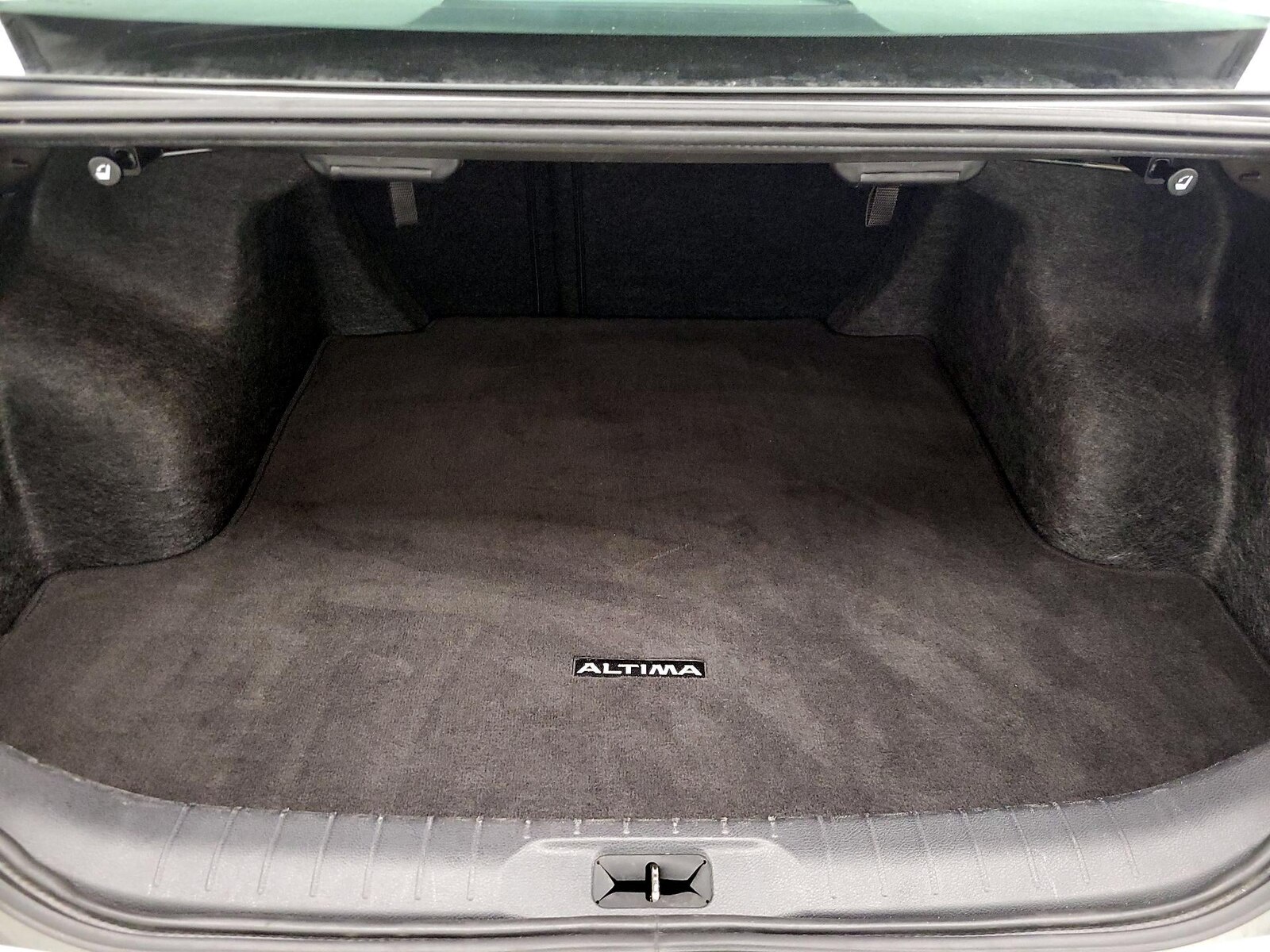 2025 Nissan Altima SV - Photo 21