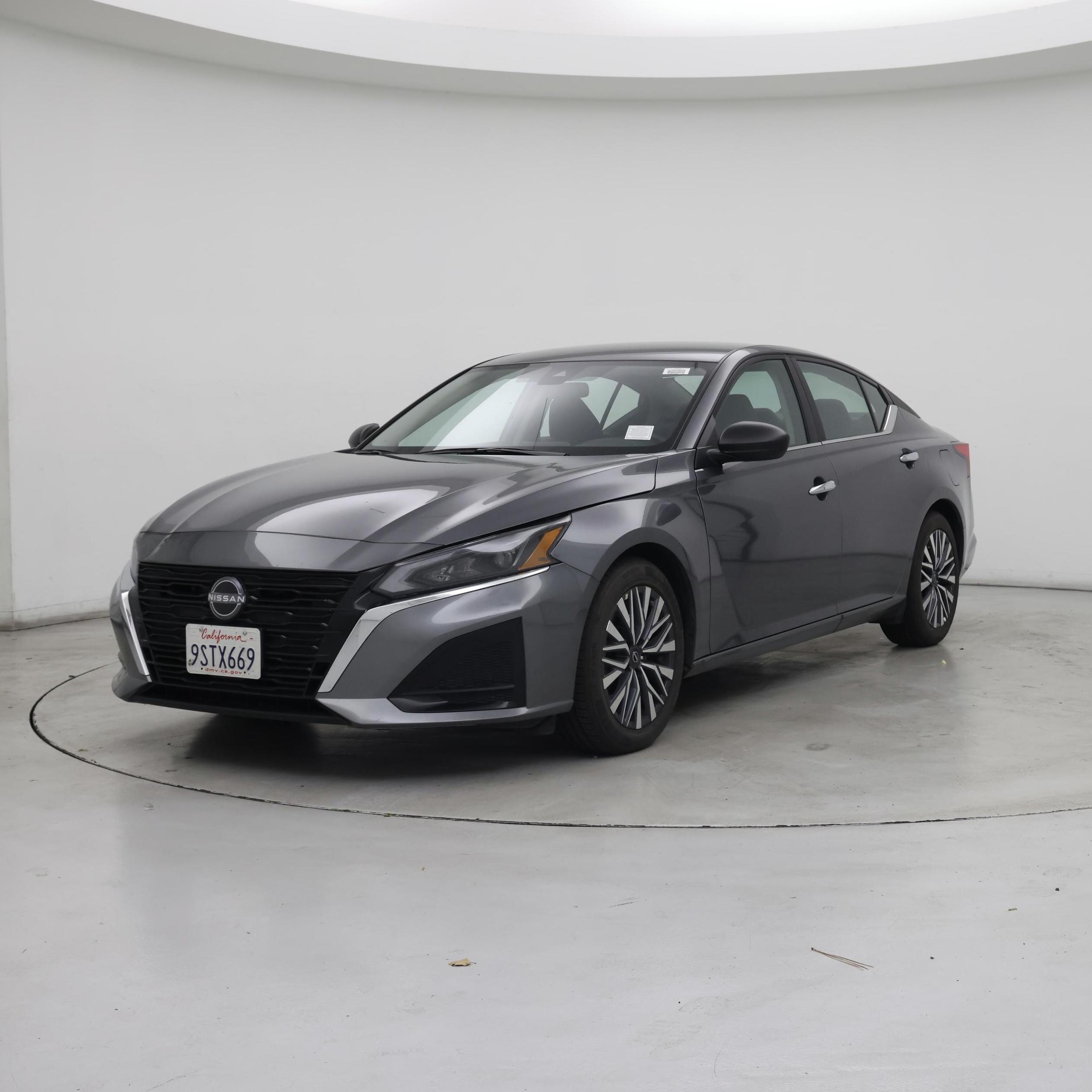 Thumbnail: 2025 Nissan Altima - 4