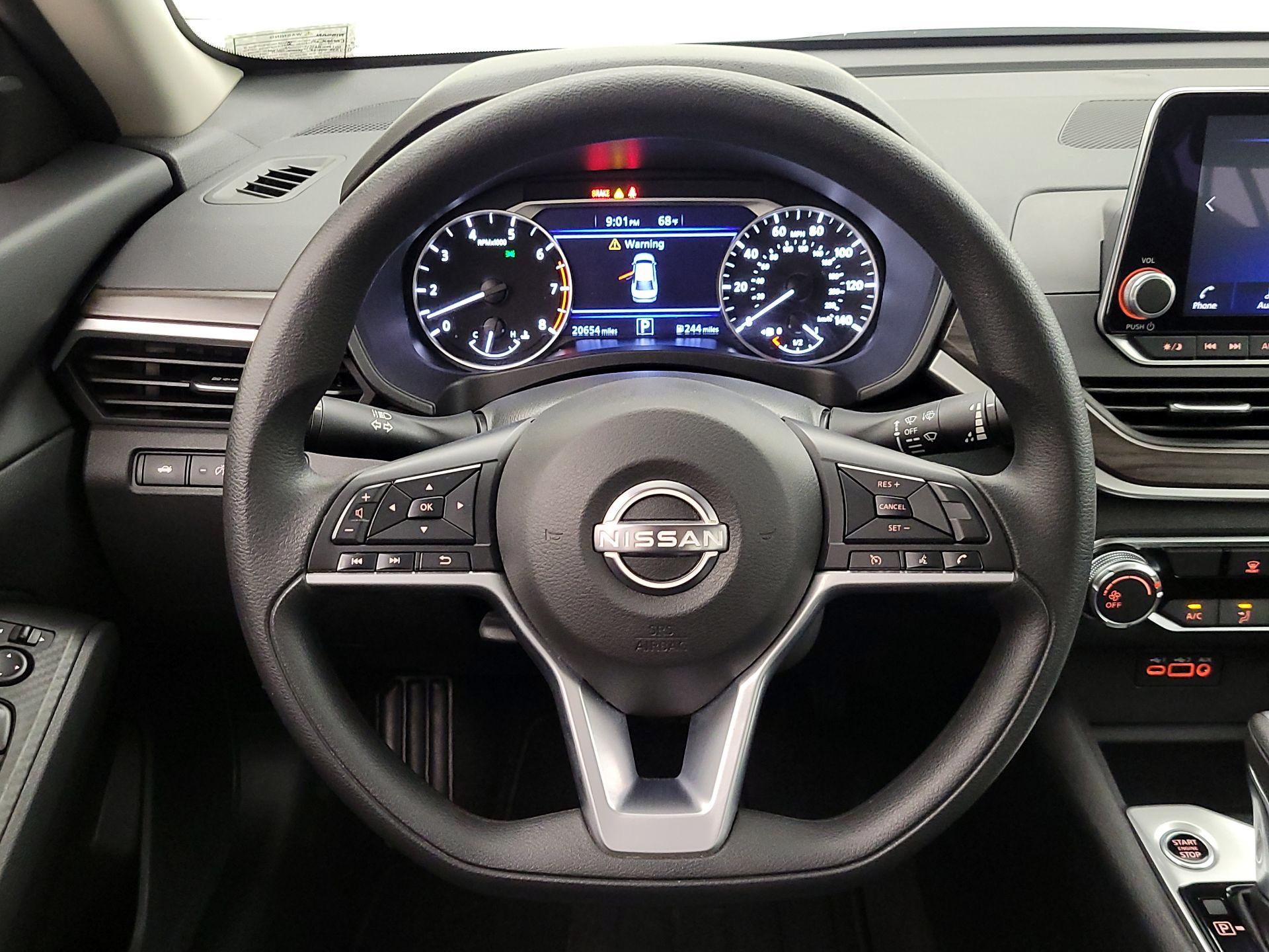 Thumbnail: 2025 Nissan Altima - 10