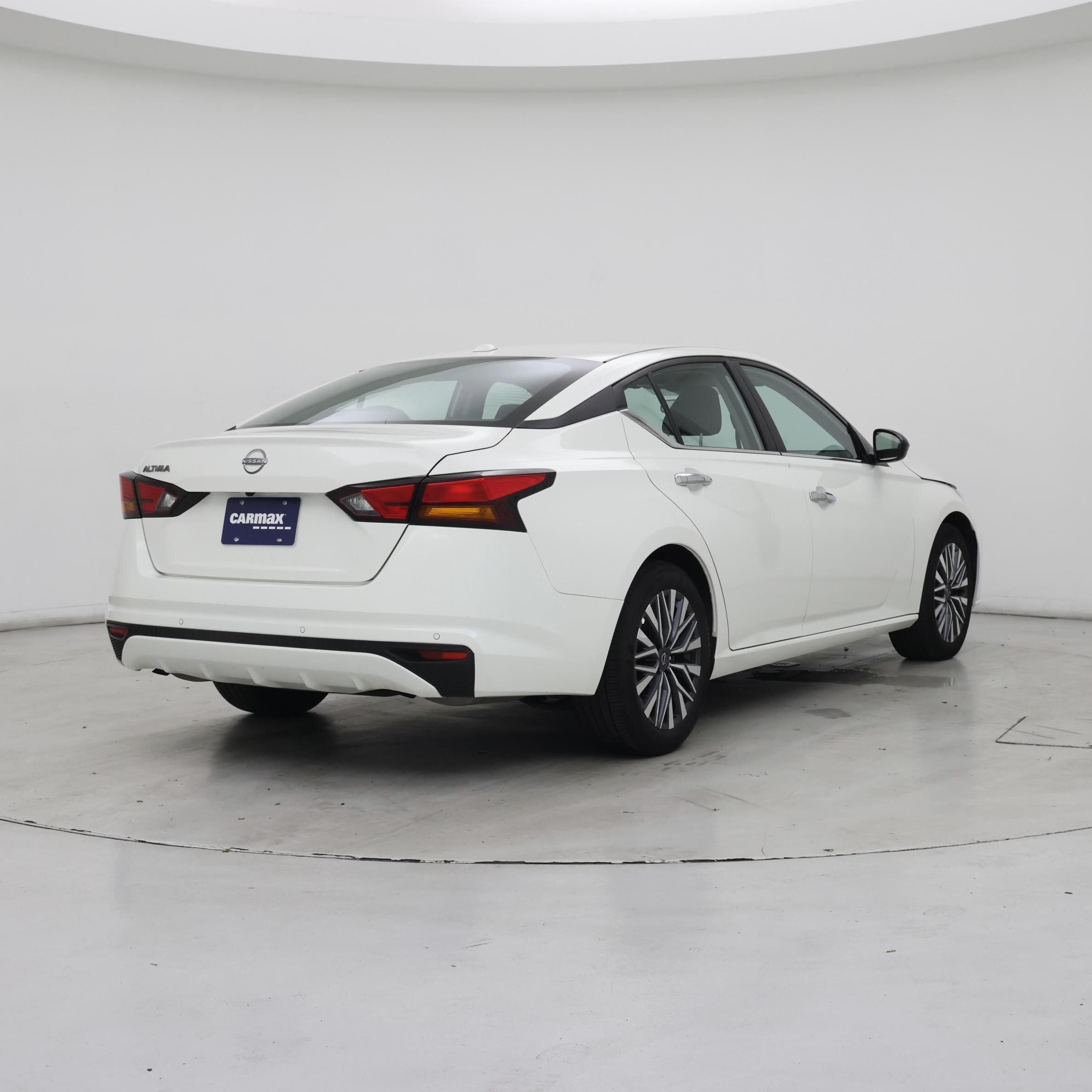 Thumbnail: 2025 Nissan Altima - 8
