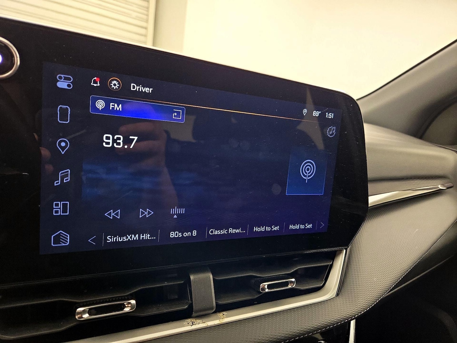 2025 Chevrolet Equinox LT - Photo 17