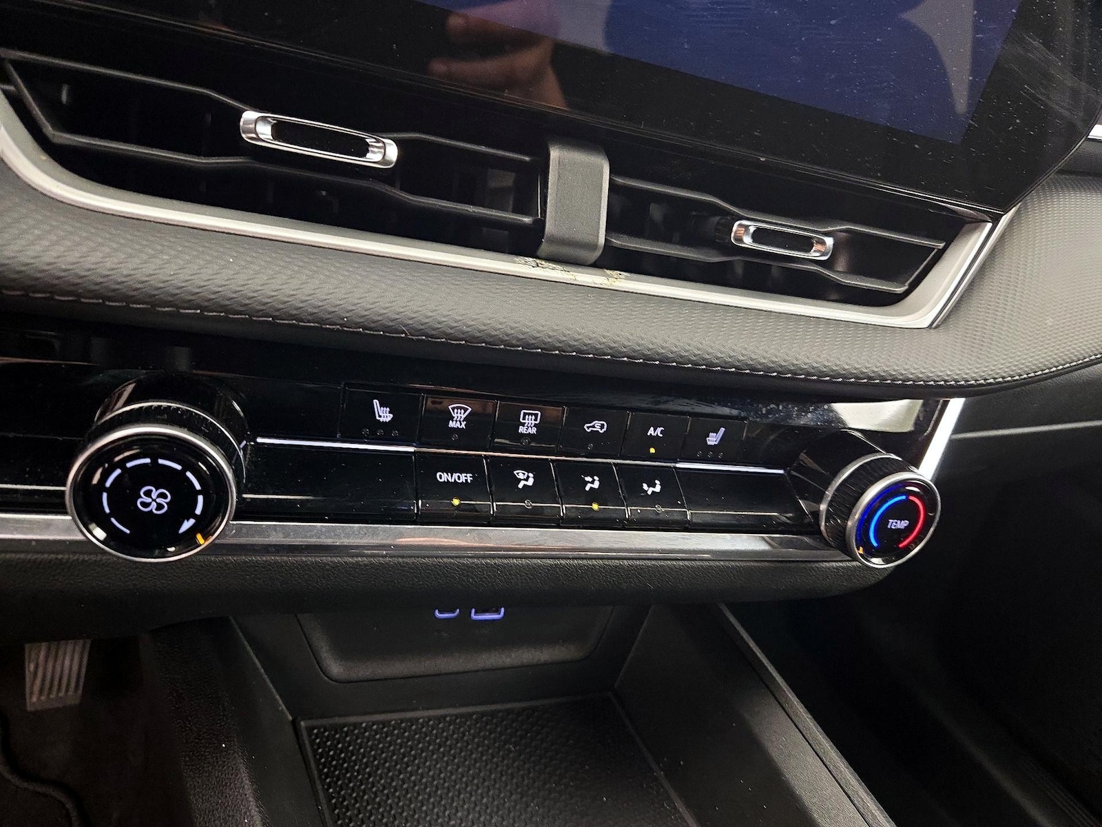 2025 Chevrolet Equinox LT - Photo 18