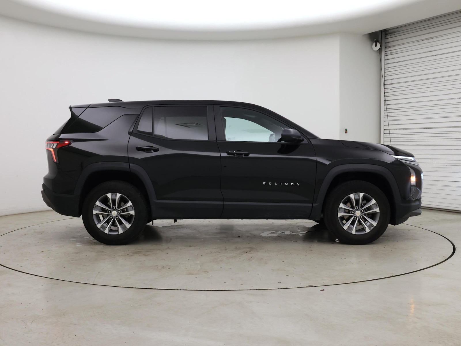 2025 Chevrolet Equinox LT - Photo 8