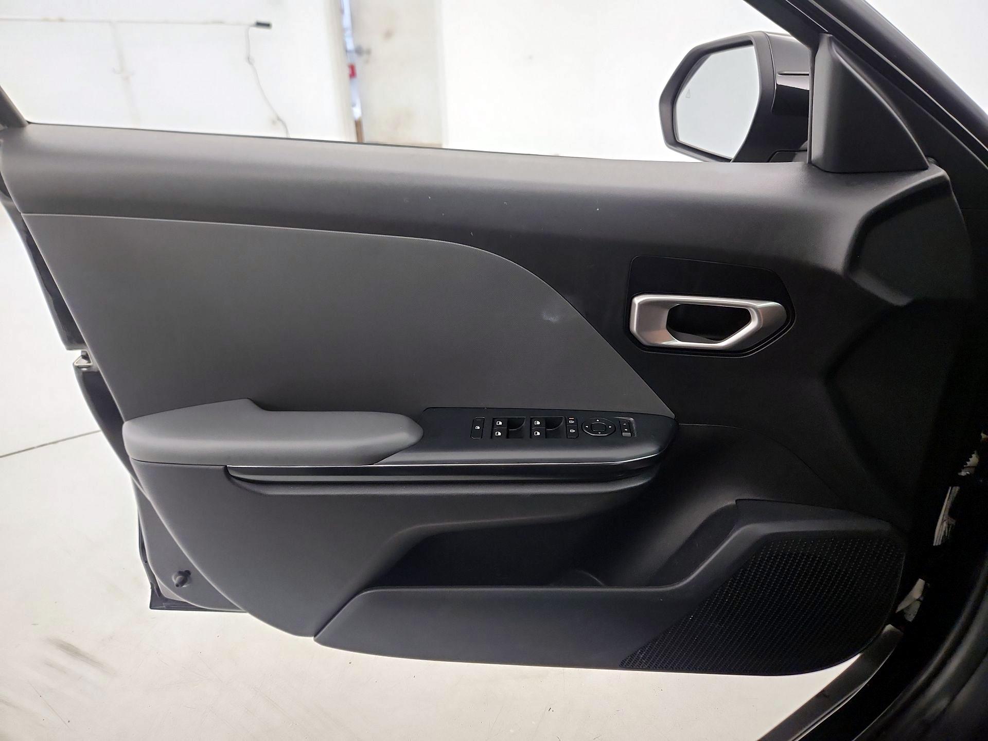Thumbnail: 2025 Kia K4 - 12