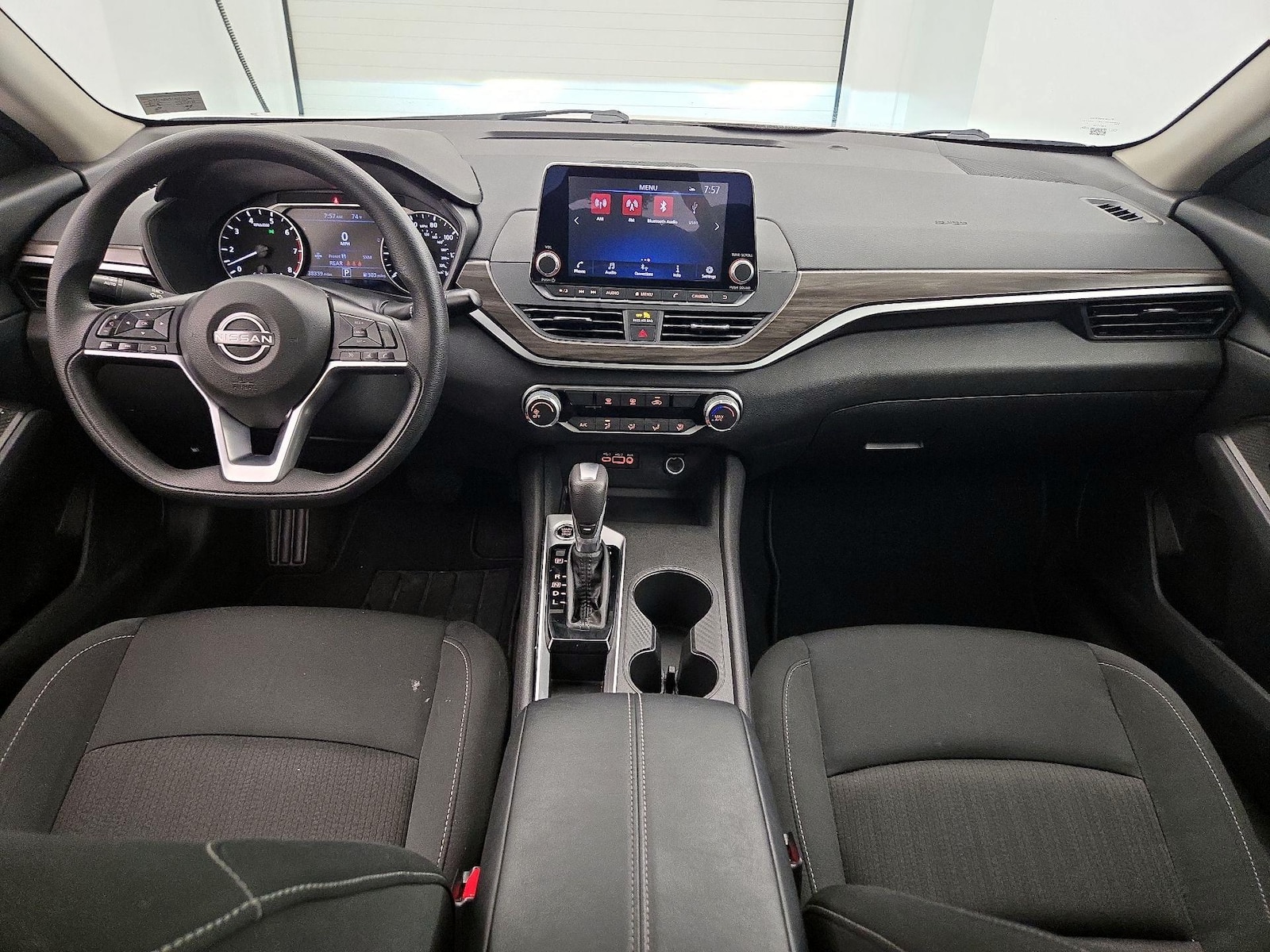 2025 Nissan Altima SV - Photo 10