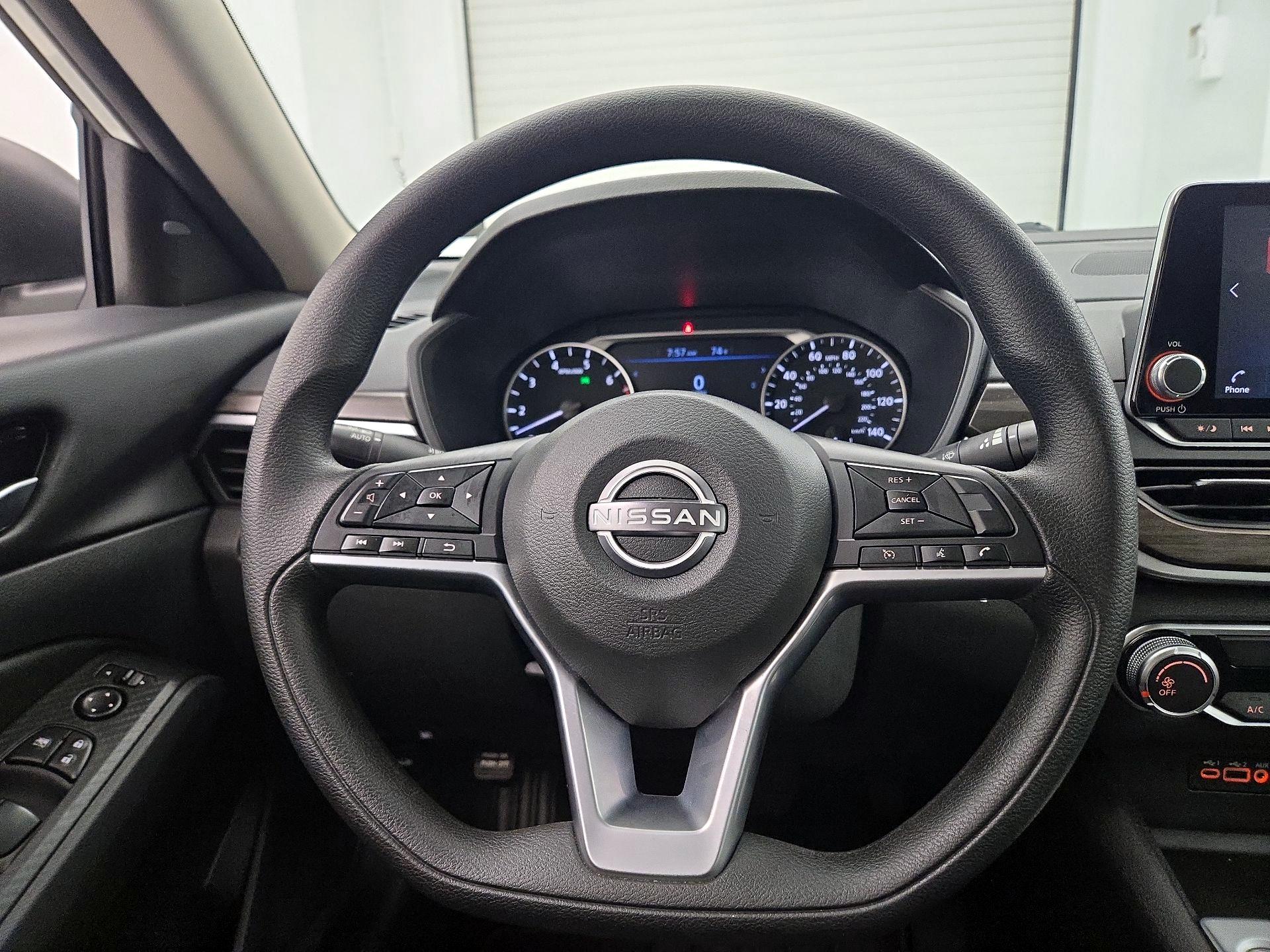 Thumbnail: 2025 Nissan Altima - 10