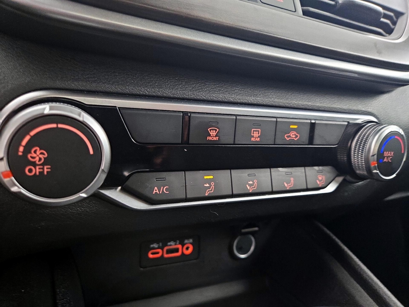 2025 Nissan Altima SV - Photo 17