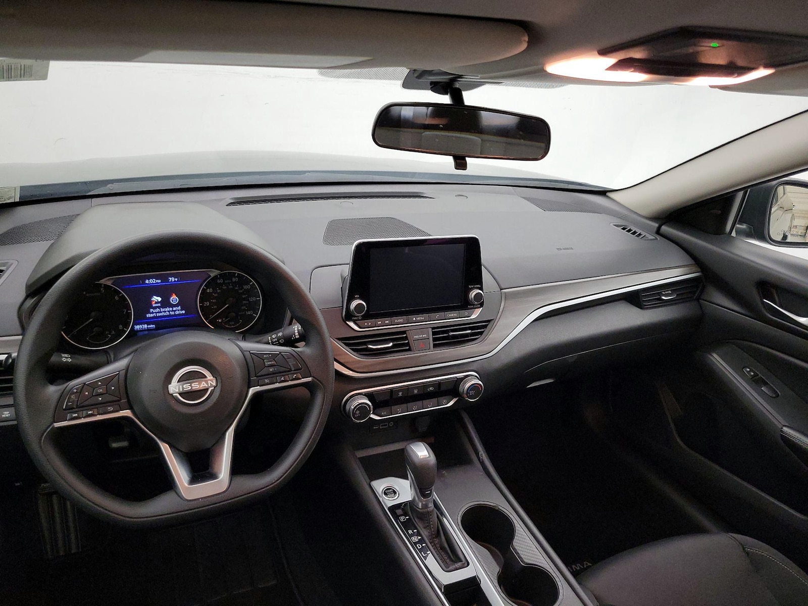 2025 Nissan Altima SV - Photo 10