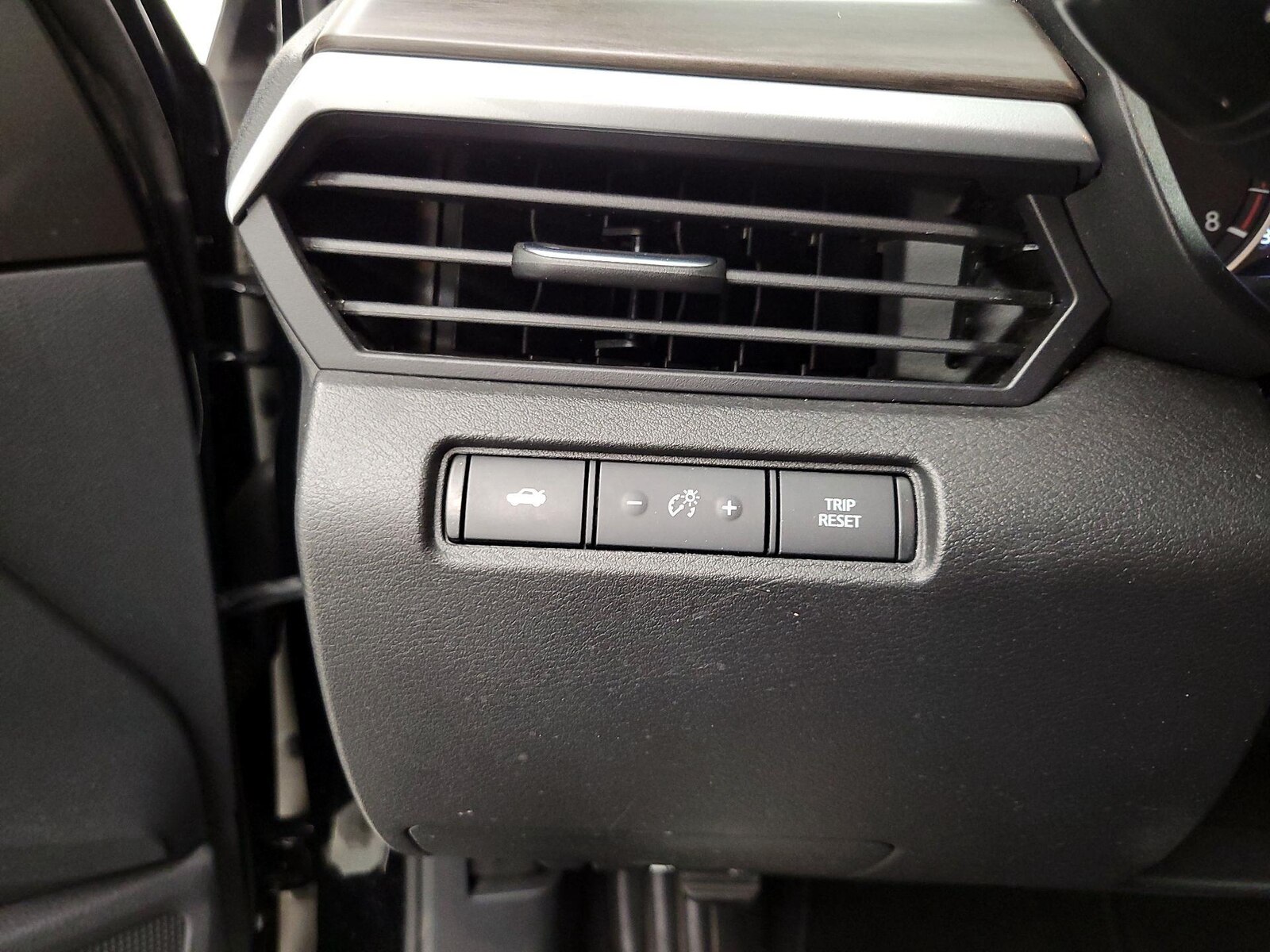 2025 Nissan Altima SV - Photo 14