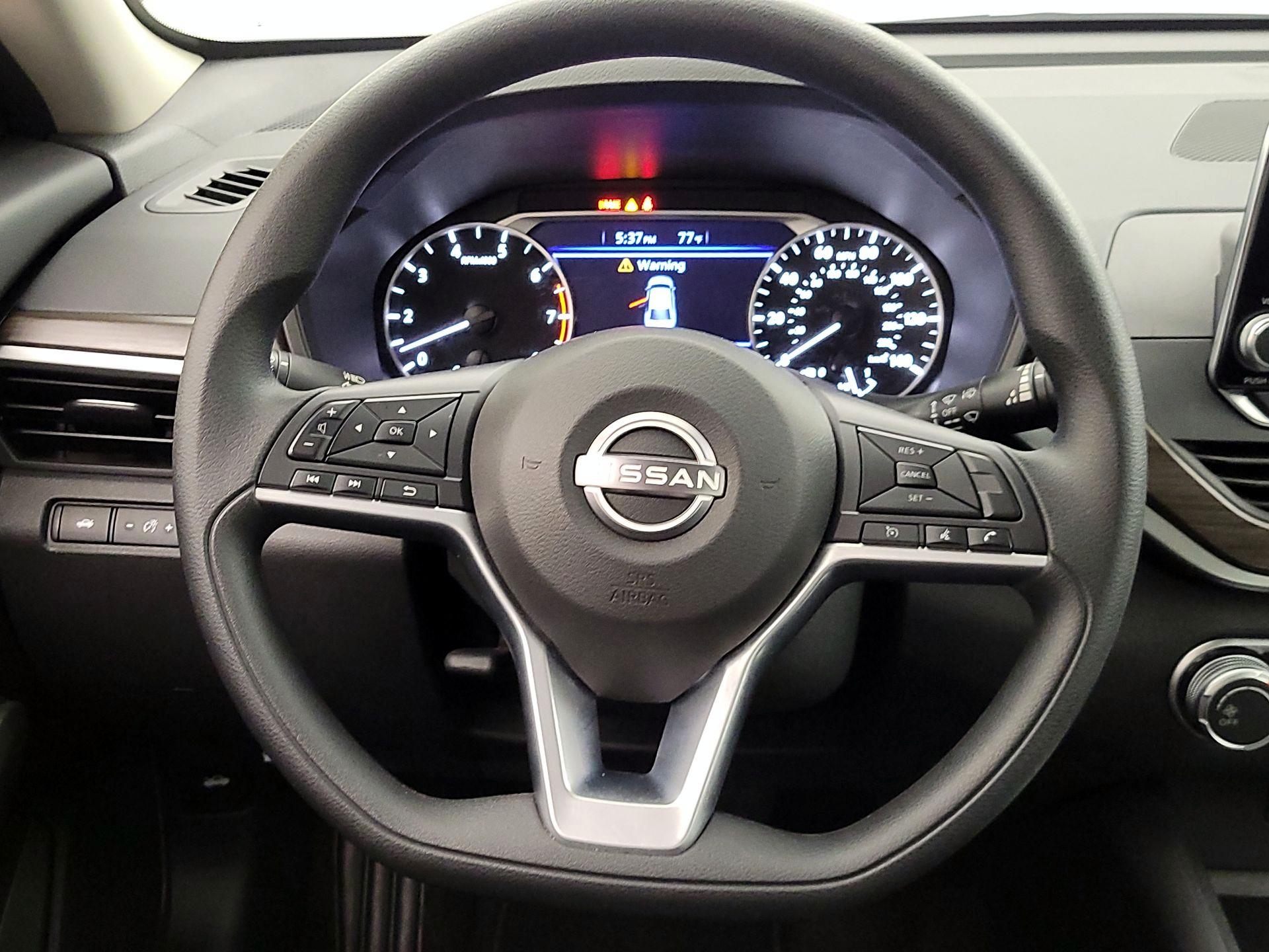 Thumbnail: 2025 Nissan Altima - 10