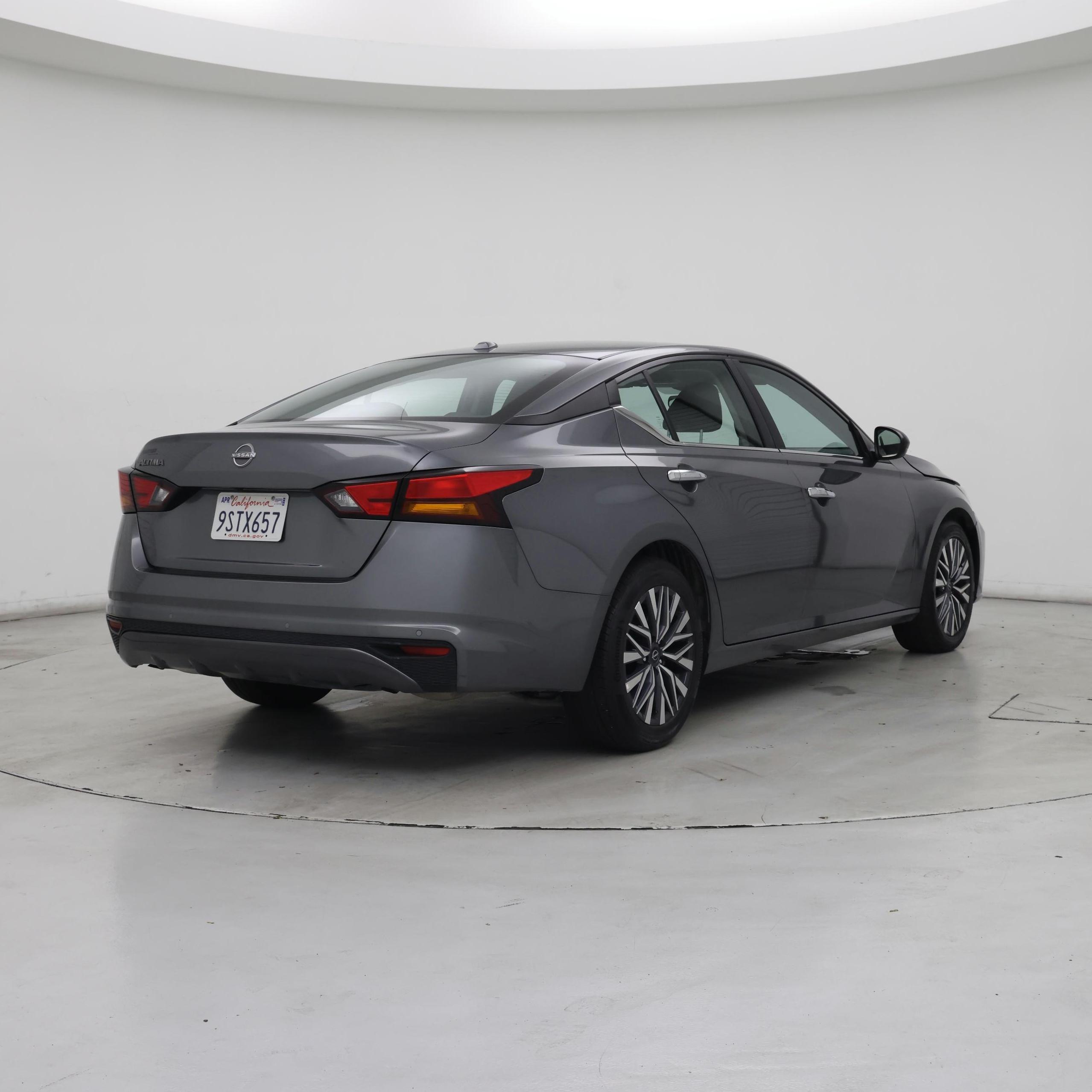 Thumbnail: 2025 Nissan Altima - 8