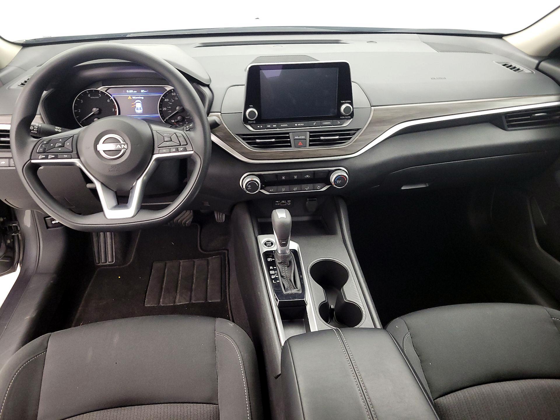 Thumbnail: 2025 Nissan Altima - 9