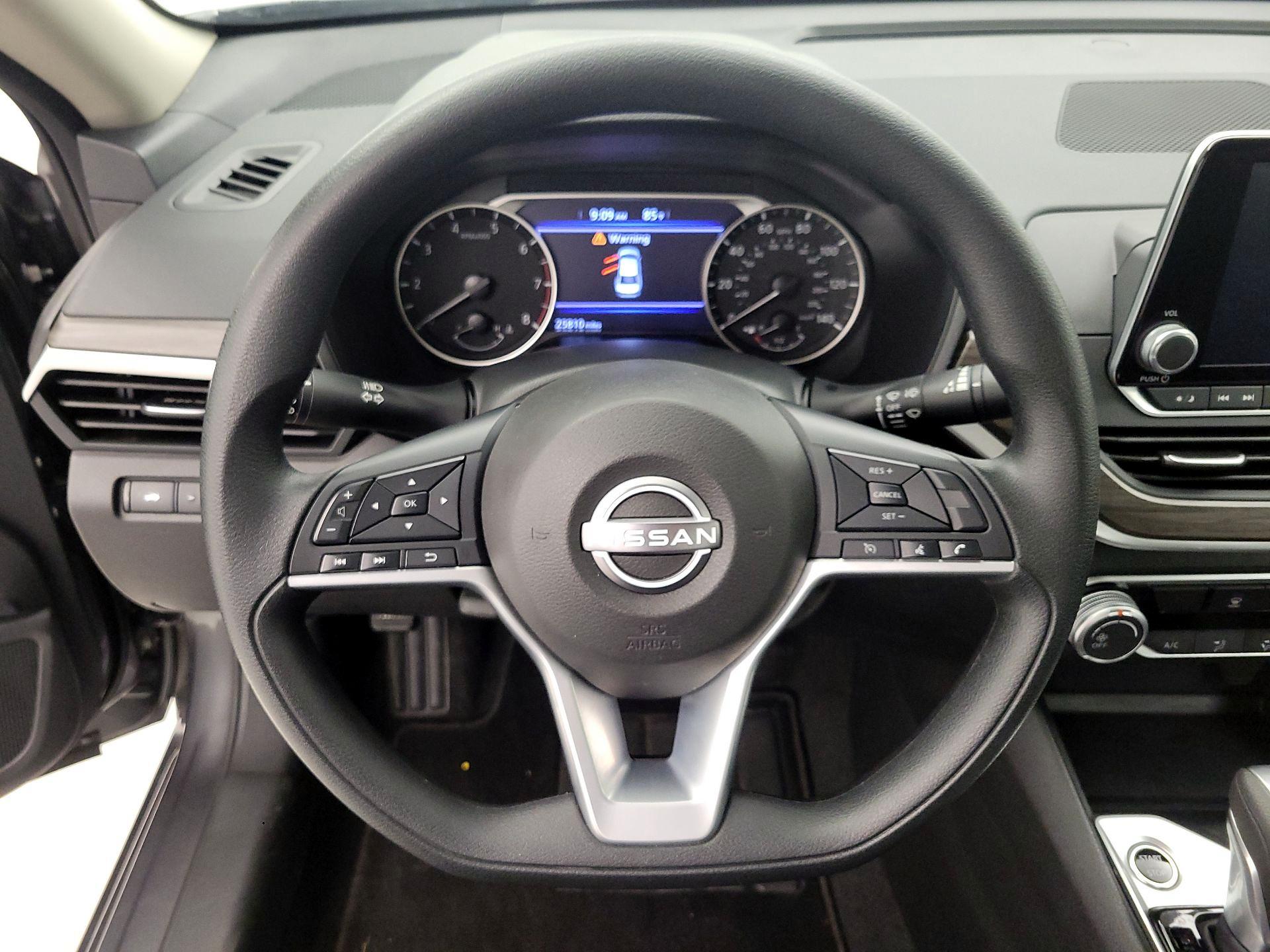 Thumbnail: 2025 Nissan Altima - 10