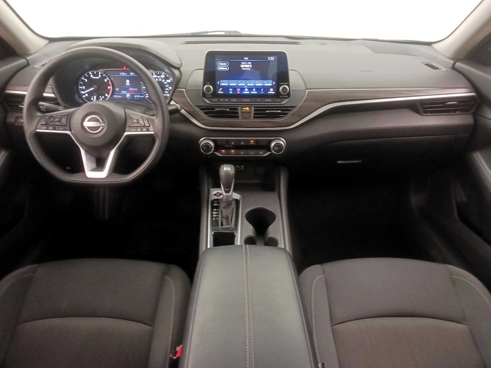2025 Nissan Altima SV - Photo 10