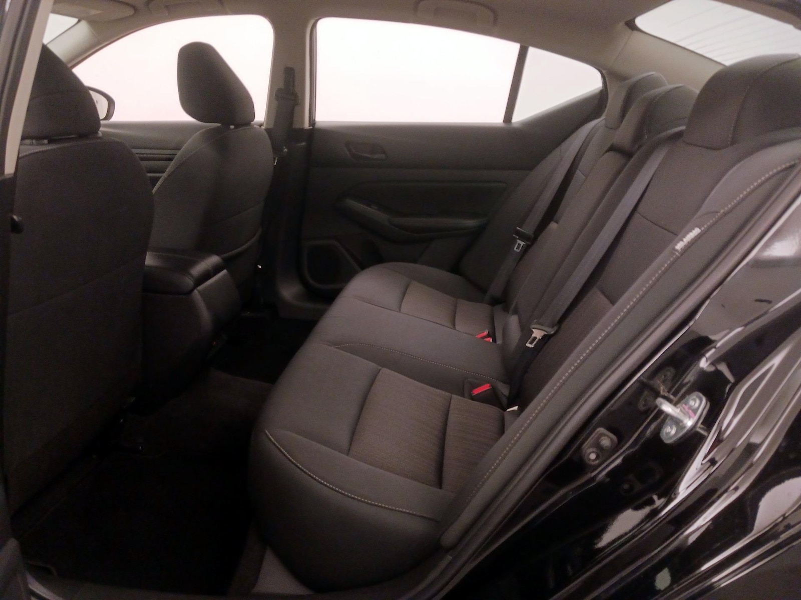 2025 Nissan Altima SV - Photo 20