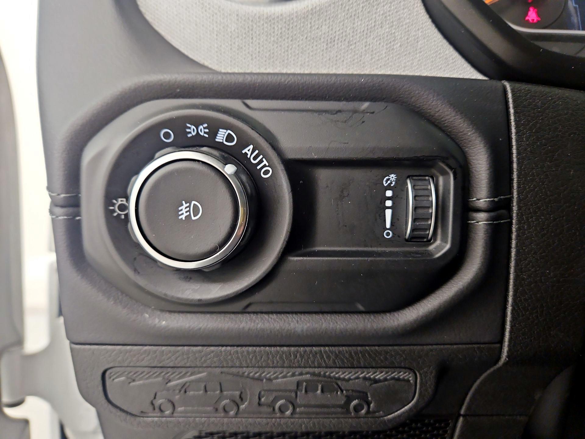 Thumbnail: 2025 Jeep Wrangler - 13