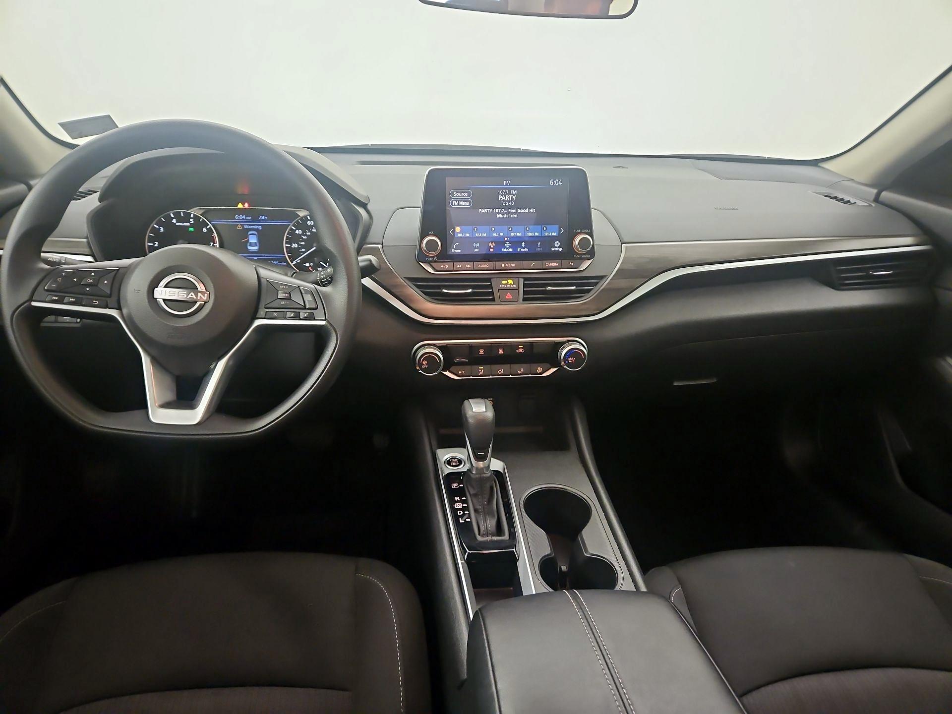 Thumbnail: 2025 Nissan Altima - 9