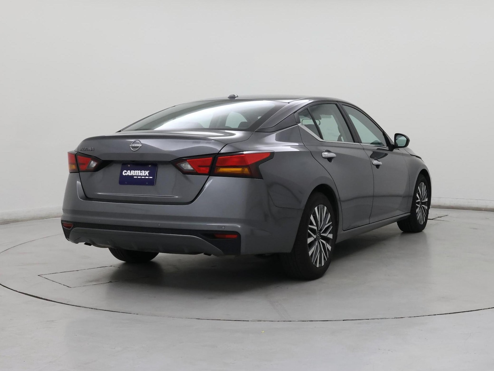 2025 Nissan Altima SV - Photo 9