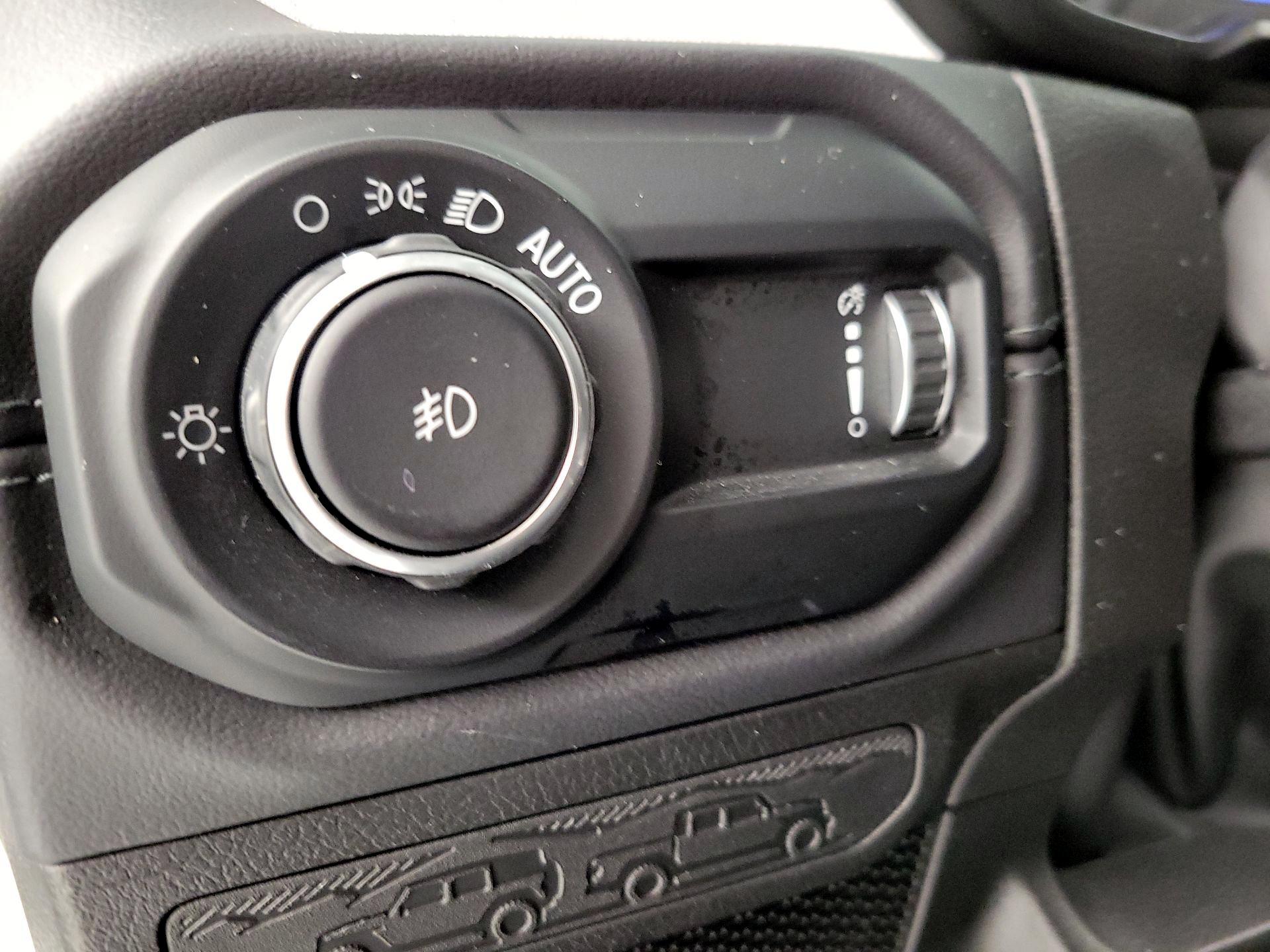 Thumbnail: 2025 Jeep Wrangler - 13