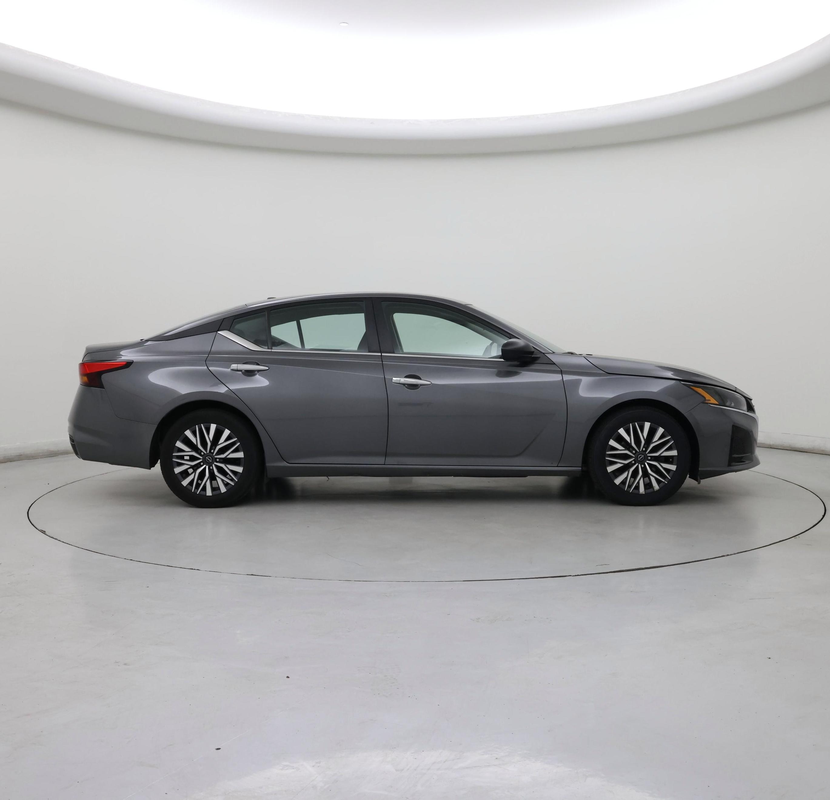 Thumbnail: 2025 Nissan Altima - 7