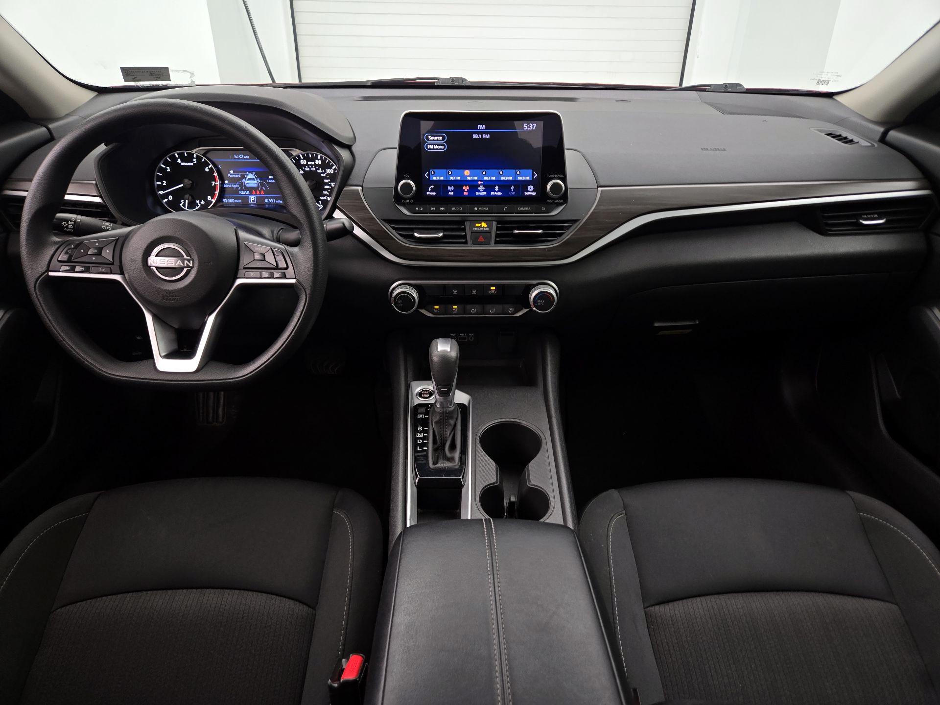 Thumbnail: 2025 Nissan Altima - 9