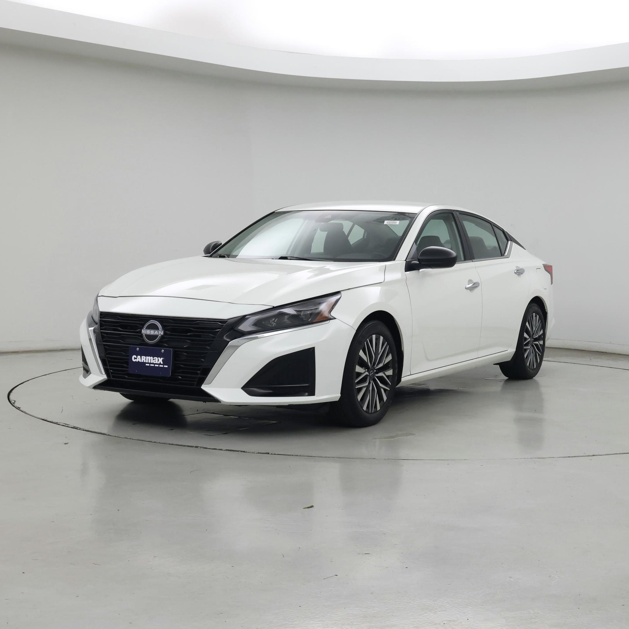 Thumbnail: 2025 Nissan Altima - 4
