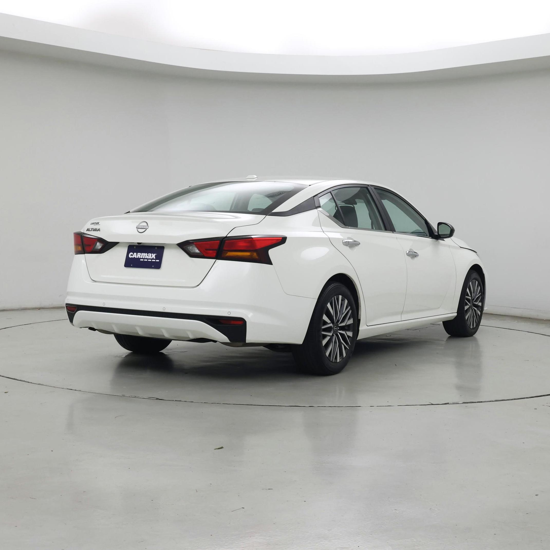 Thumbnail: 2025 Nissan Altima - 8