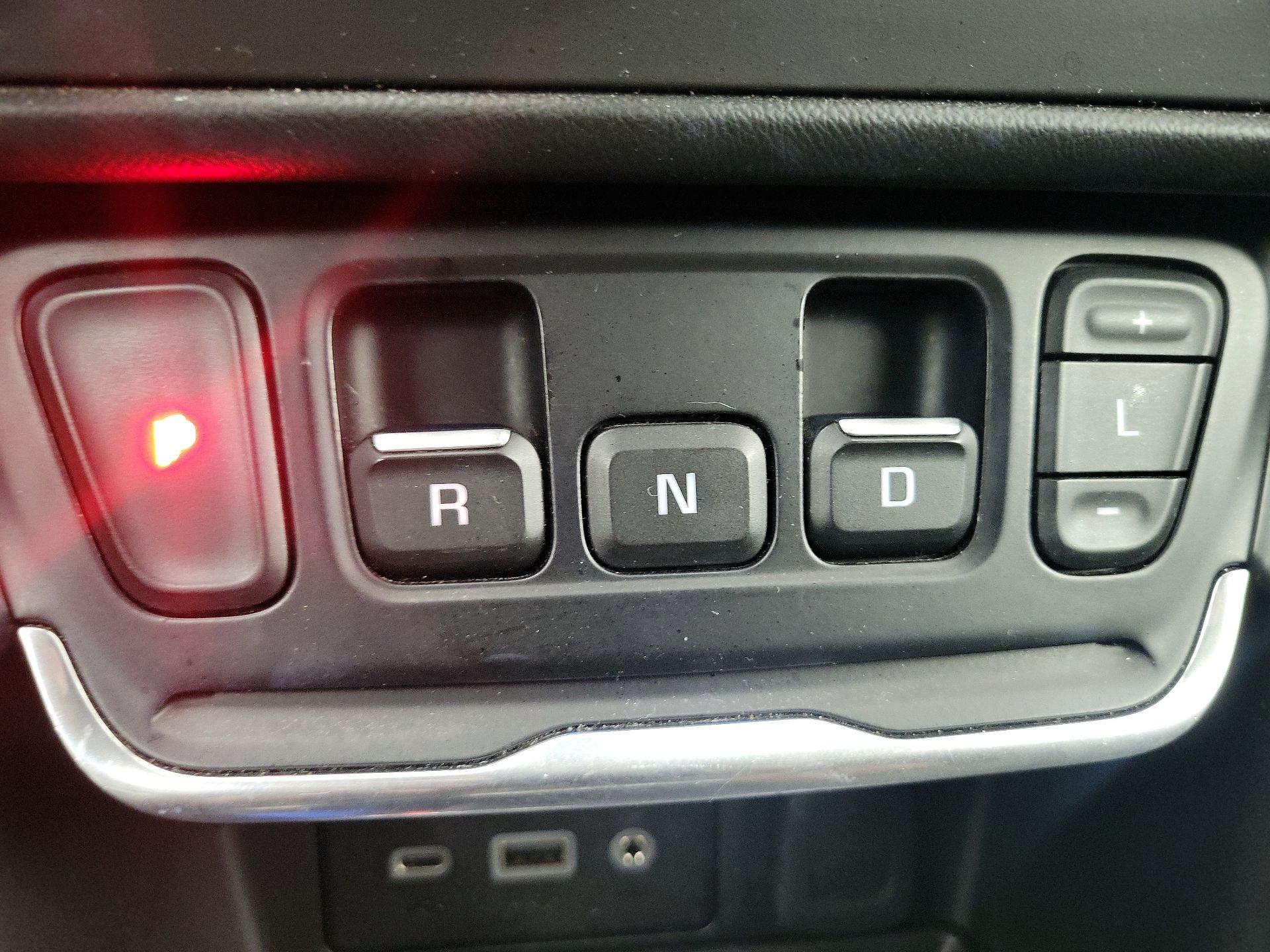 Thumbnail: 2021 GMC Terrain - 17