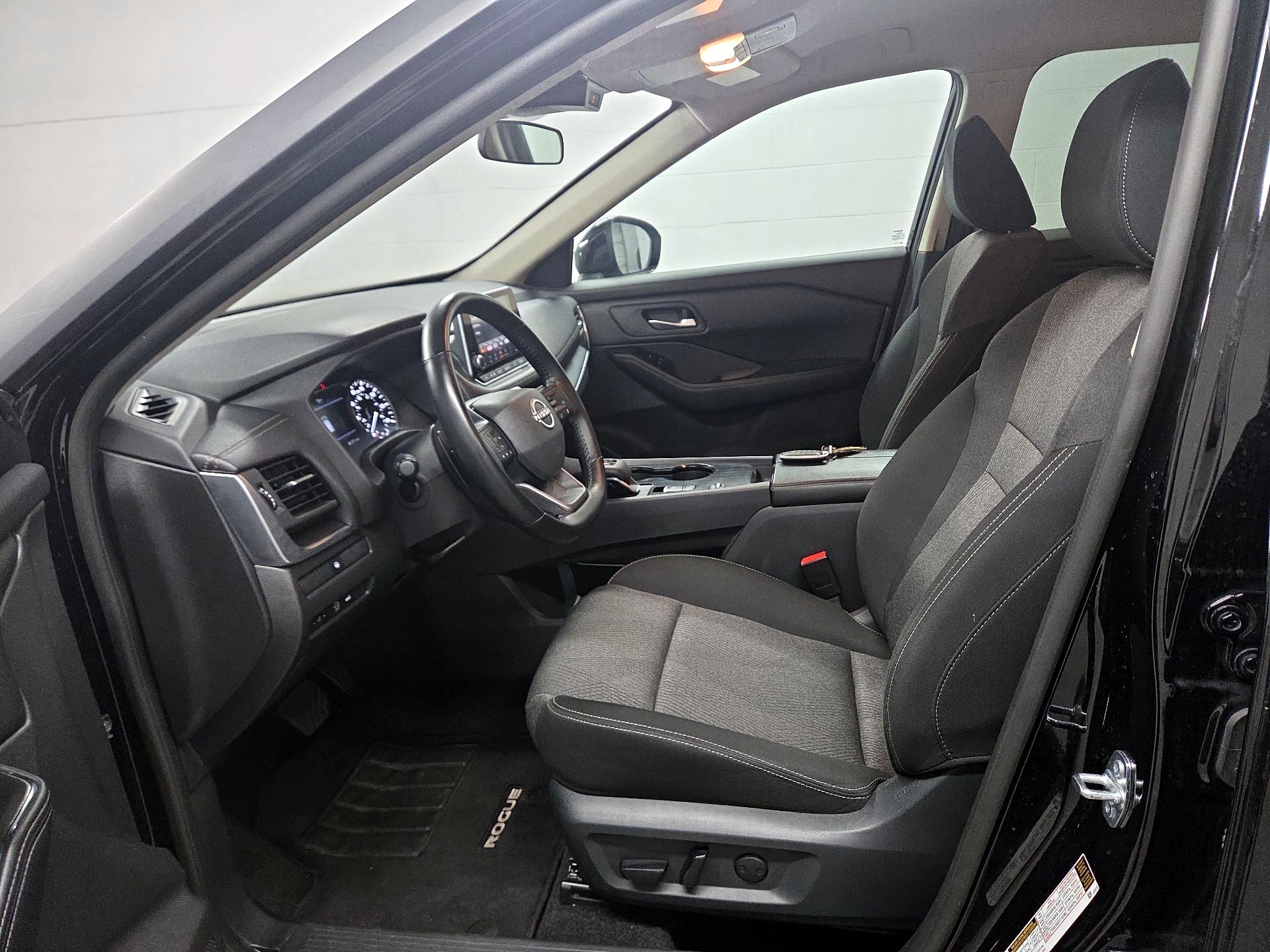 Thumbnail: 2025 Nissan Rogue - 11