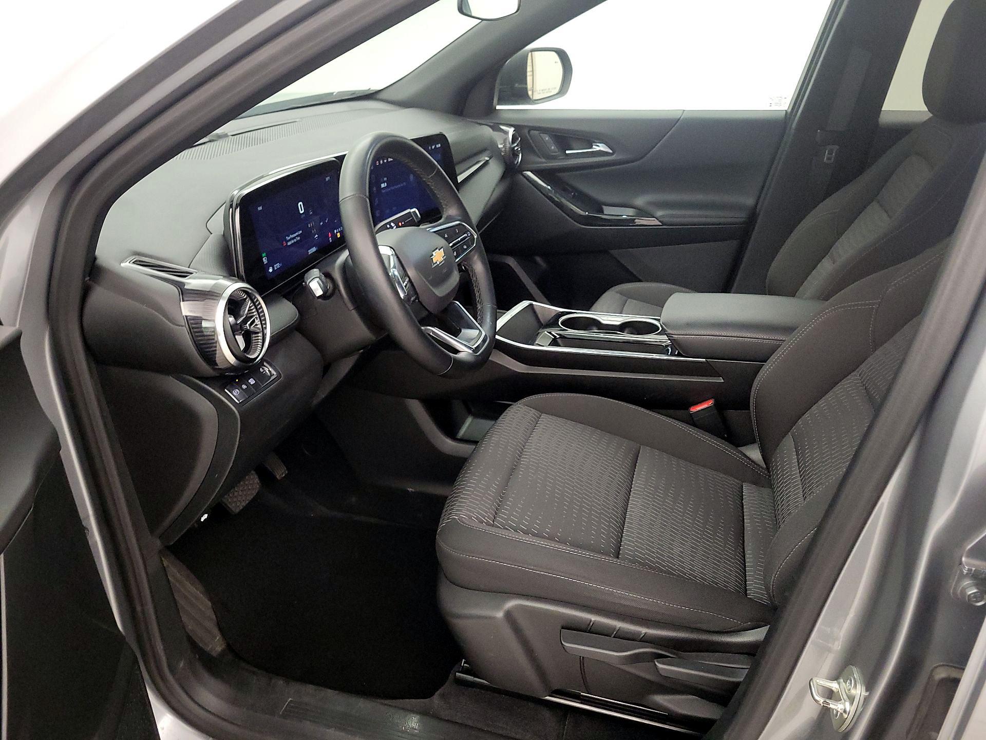 Thumbnail: 2025 Chevrolet Equinox - 11