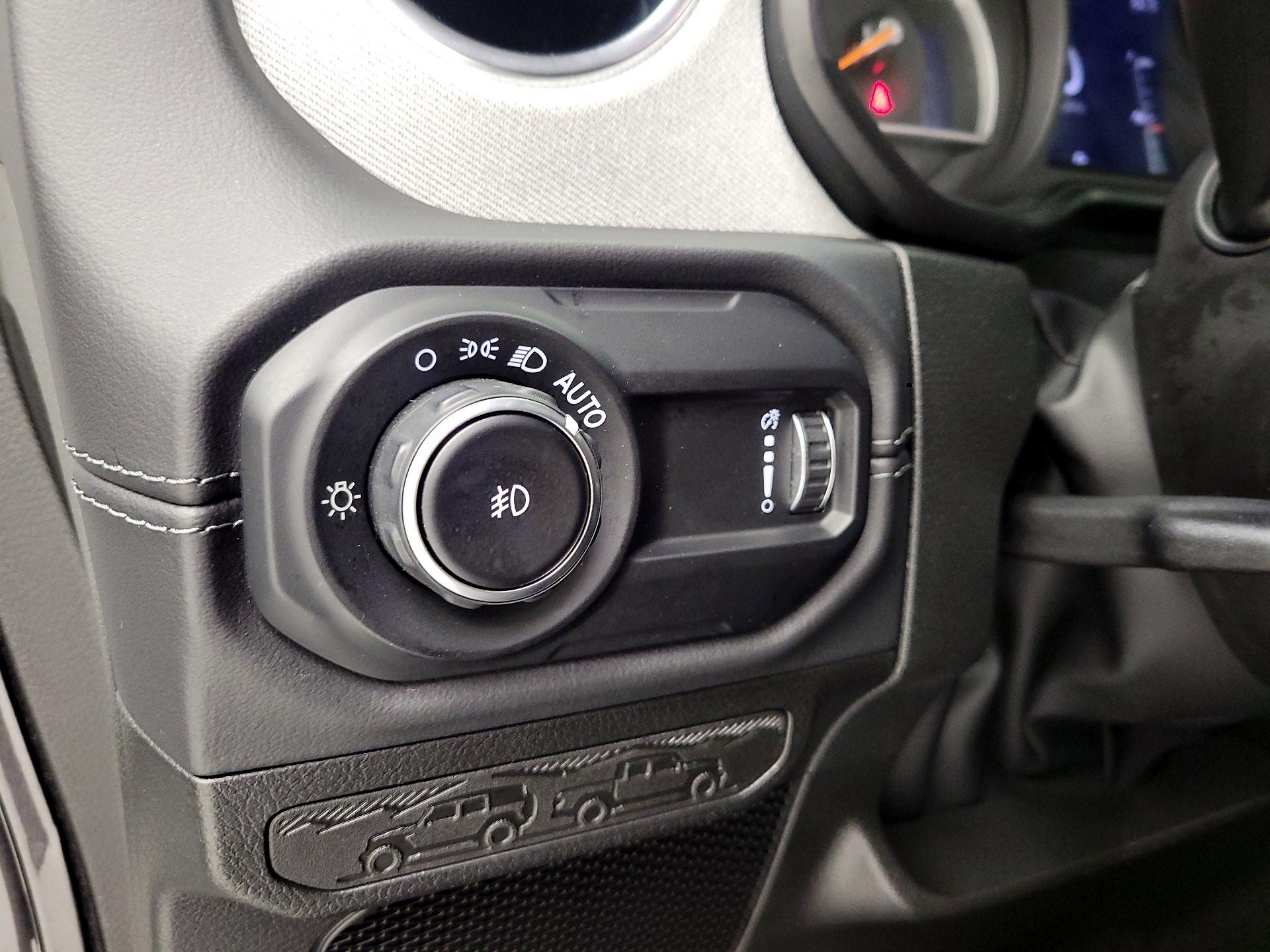 Thumbnail: 2025 Jeep Wrangler - 13